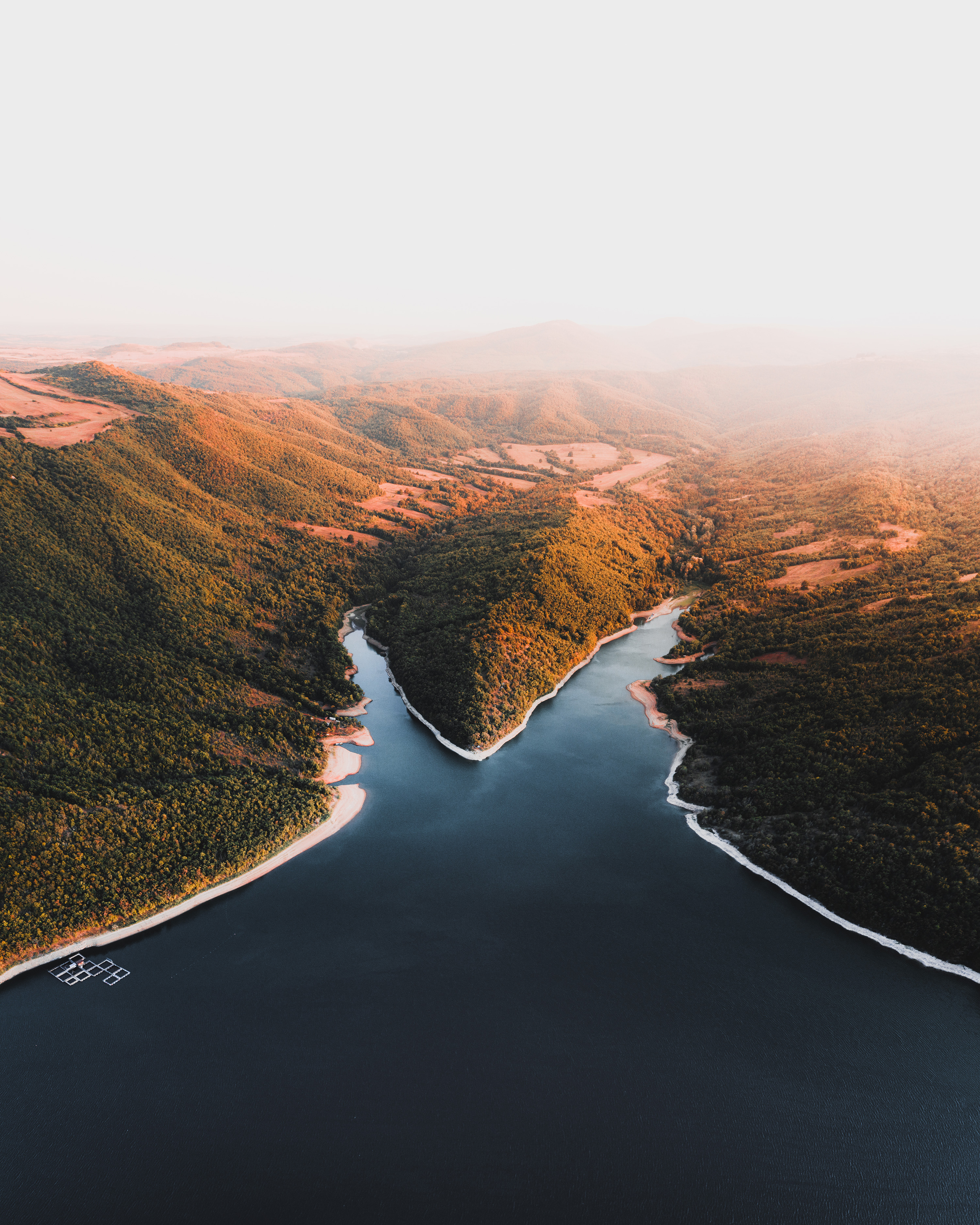 Free photo An unusual river with two estuaries from a bird`s eye view