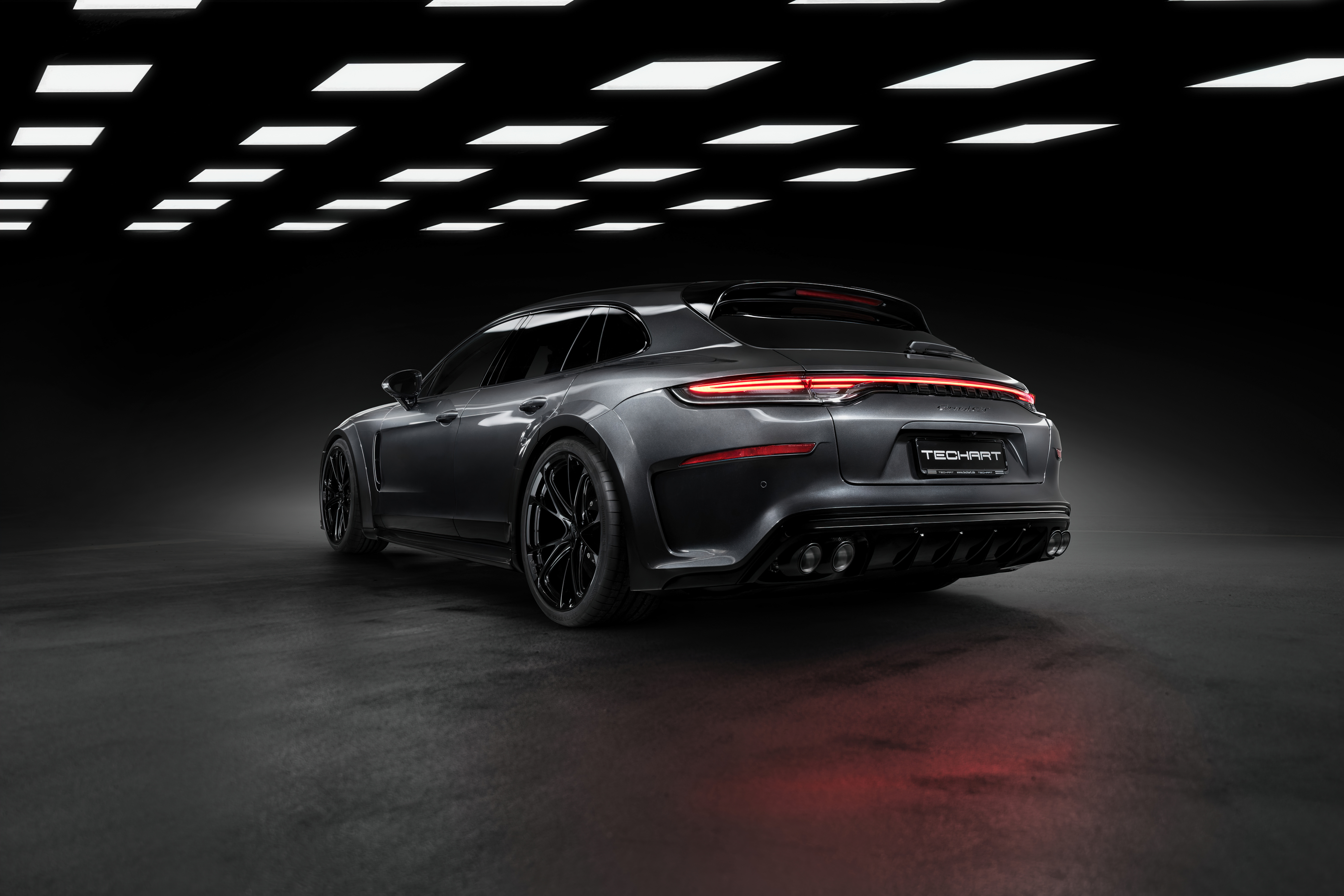 Free photo Grey Porsche Panamera 2021