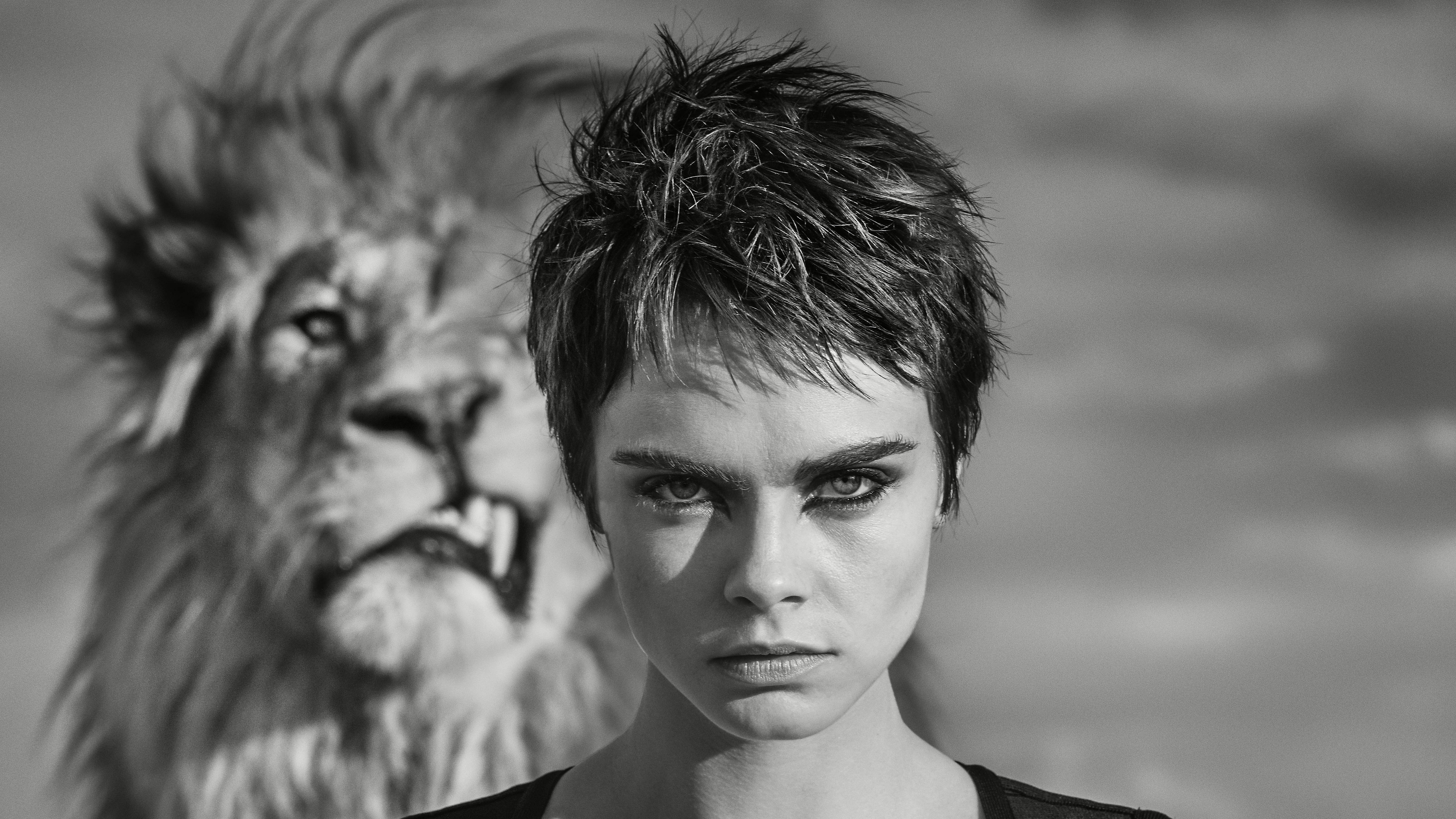 Wallpapers Cara Delevingne girls monochrome on the desktop