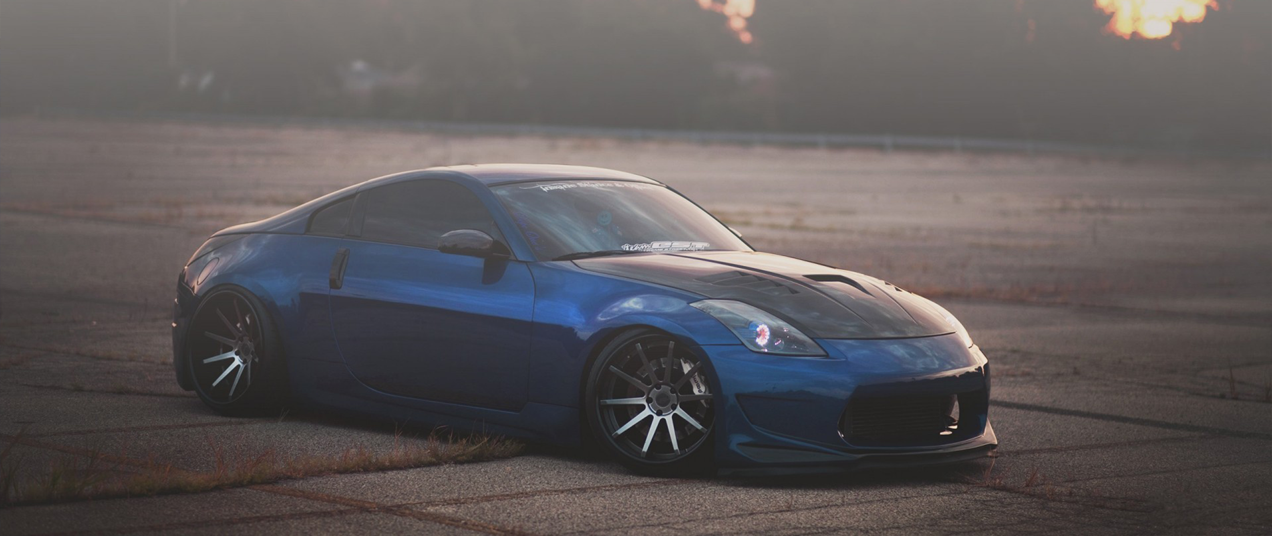 Free photo Nissan 350Z in blue