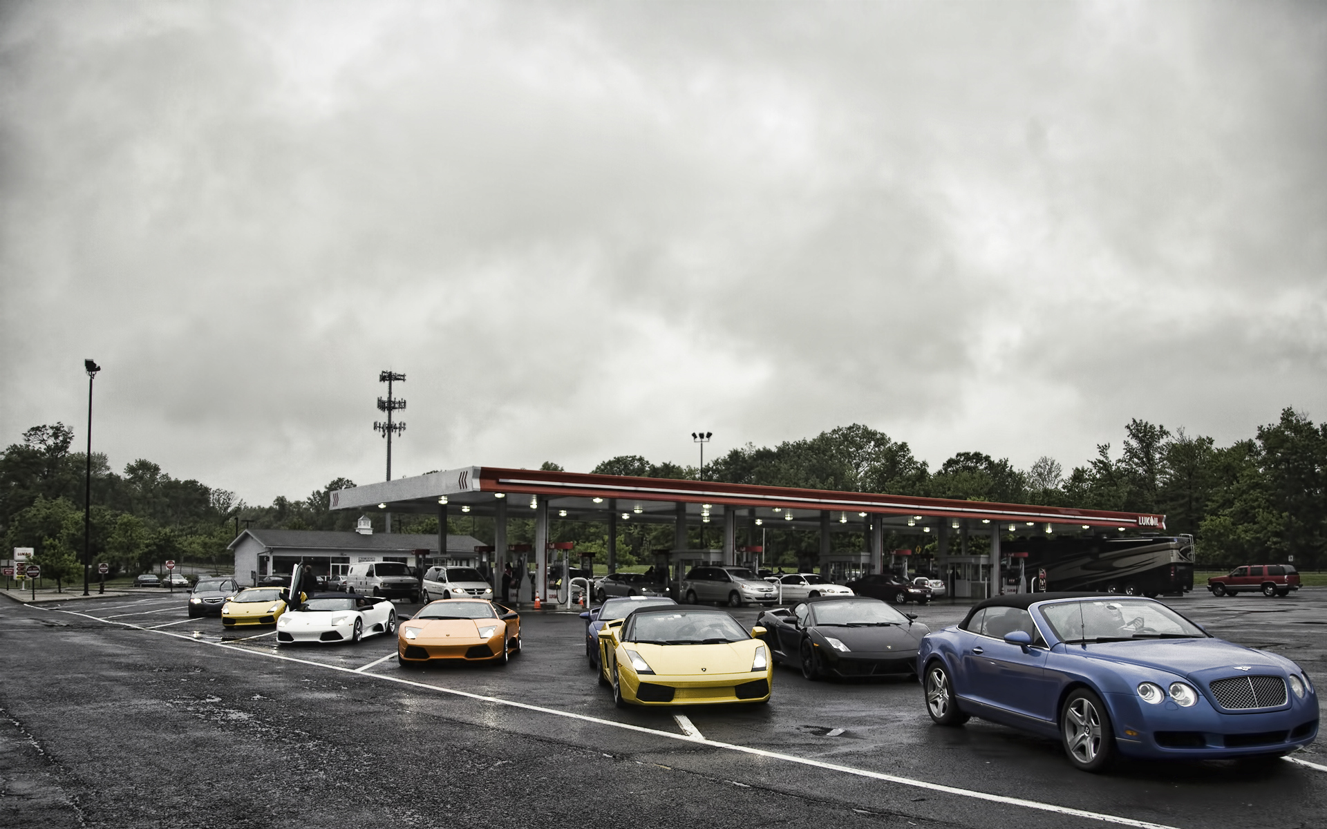 Wallpapers gas station trees cars on the desktop