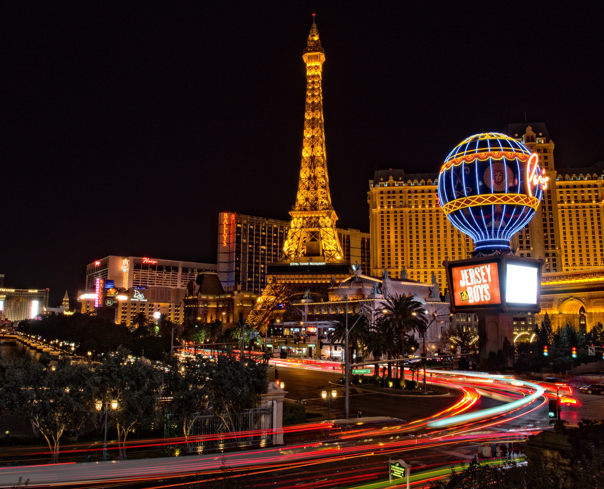 Free photo A night park in Las Vegas