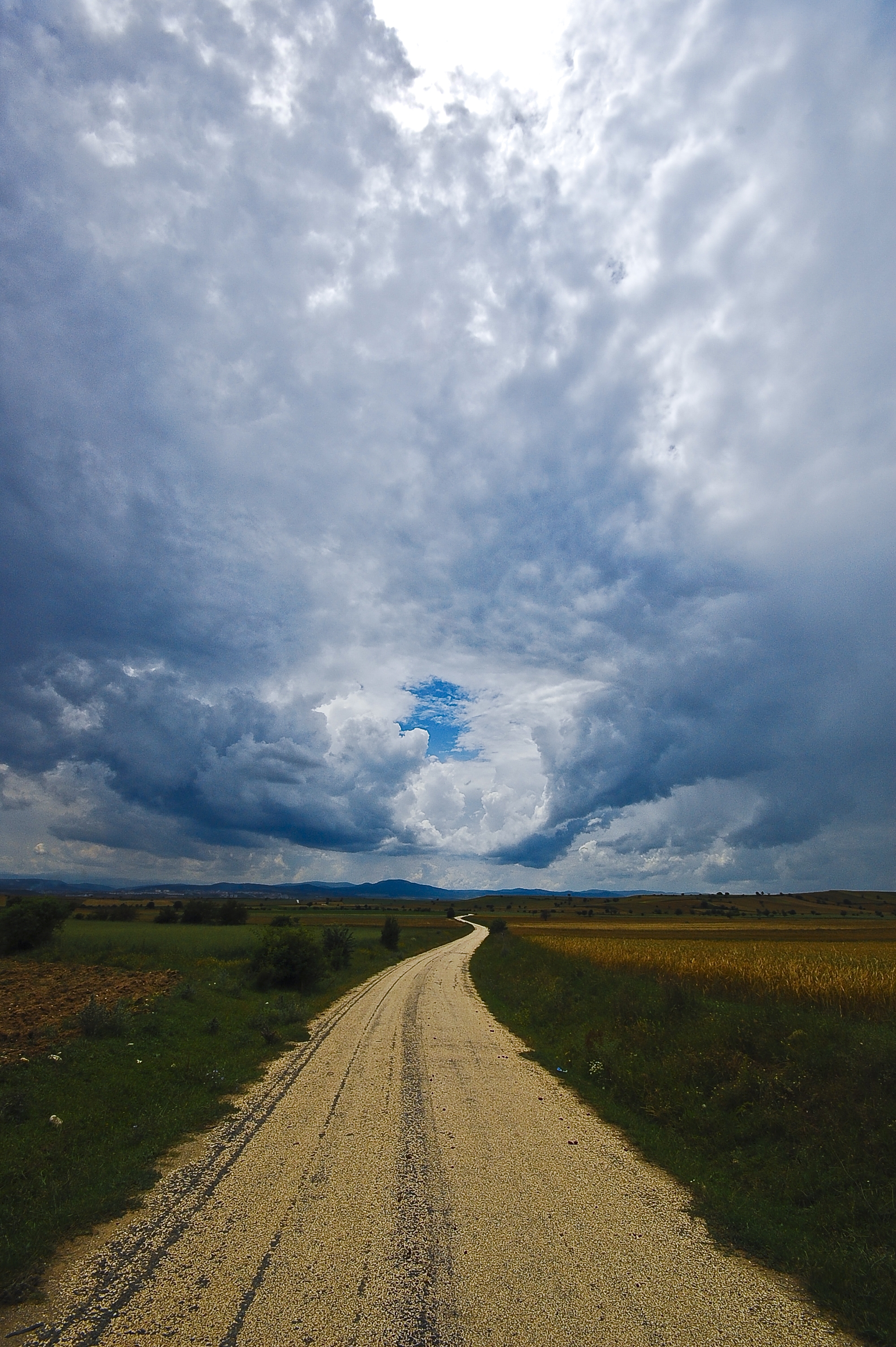 Wallpapers road field horizon on the desktop