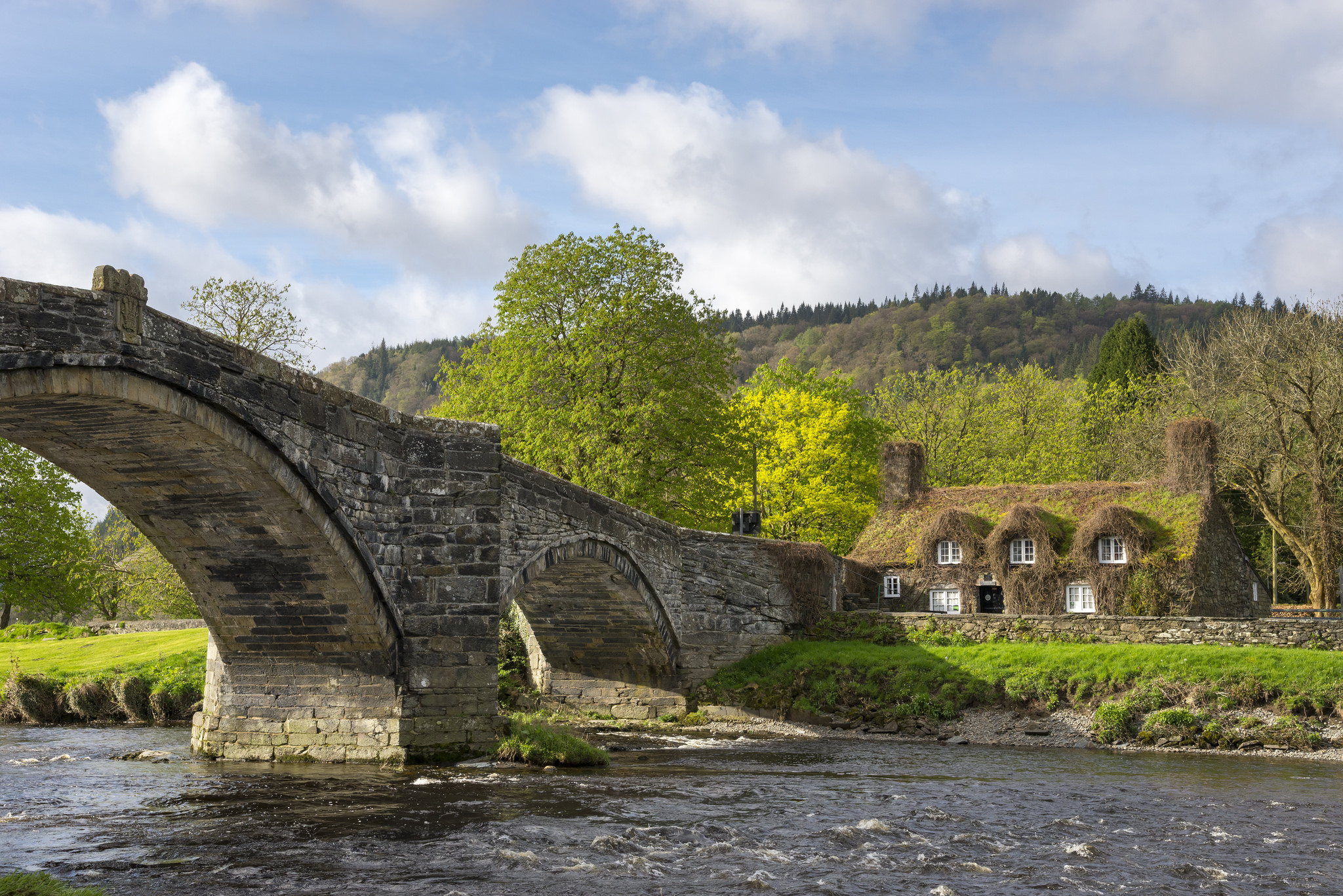 Wallpapers Llanrwst Tea house River Conwy on the desktop