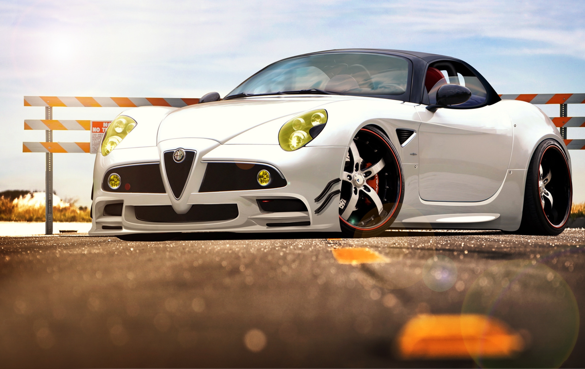 Wallpapers alfa Romeo white roof on the desktop