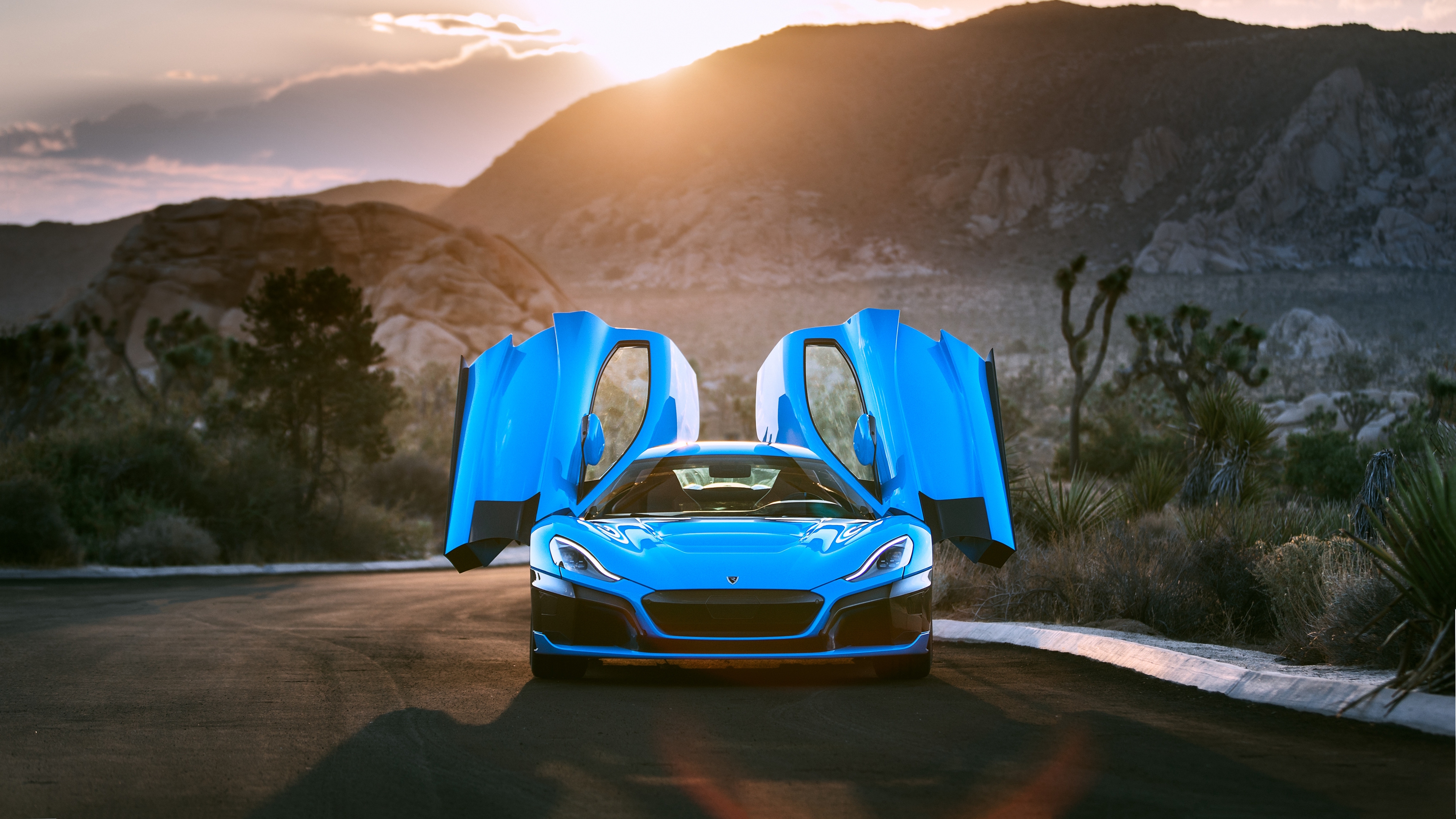 Free photo Rimac c two california edition blue color