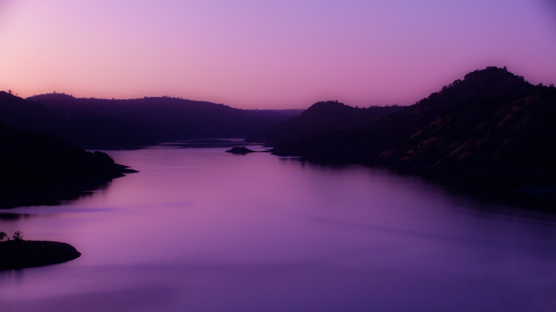 Фиолетовое отражение