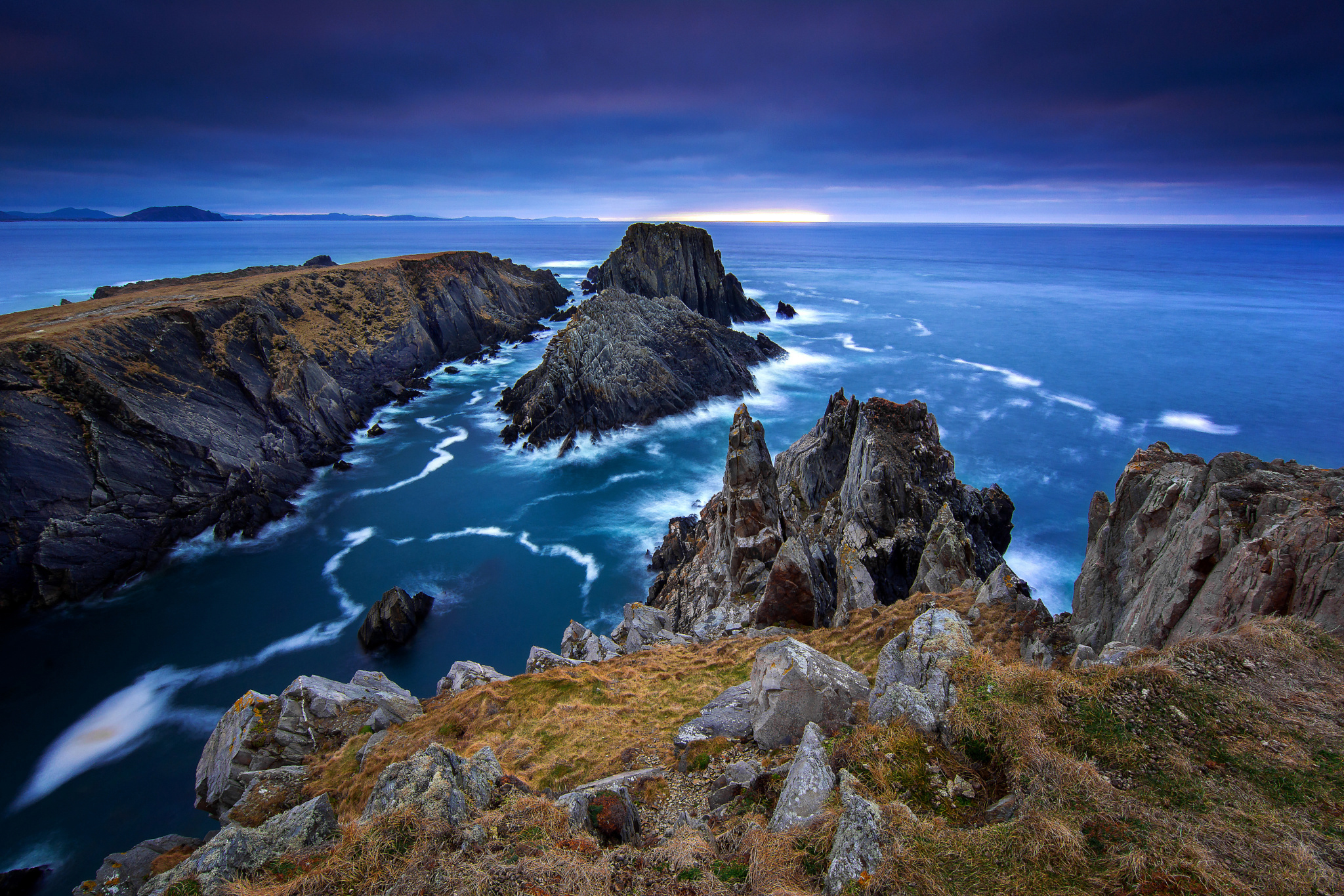 爱尔兰美丽的岩石岬角