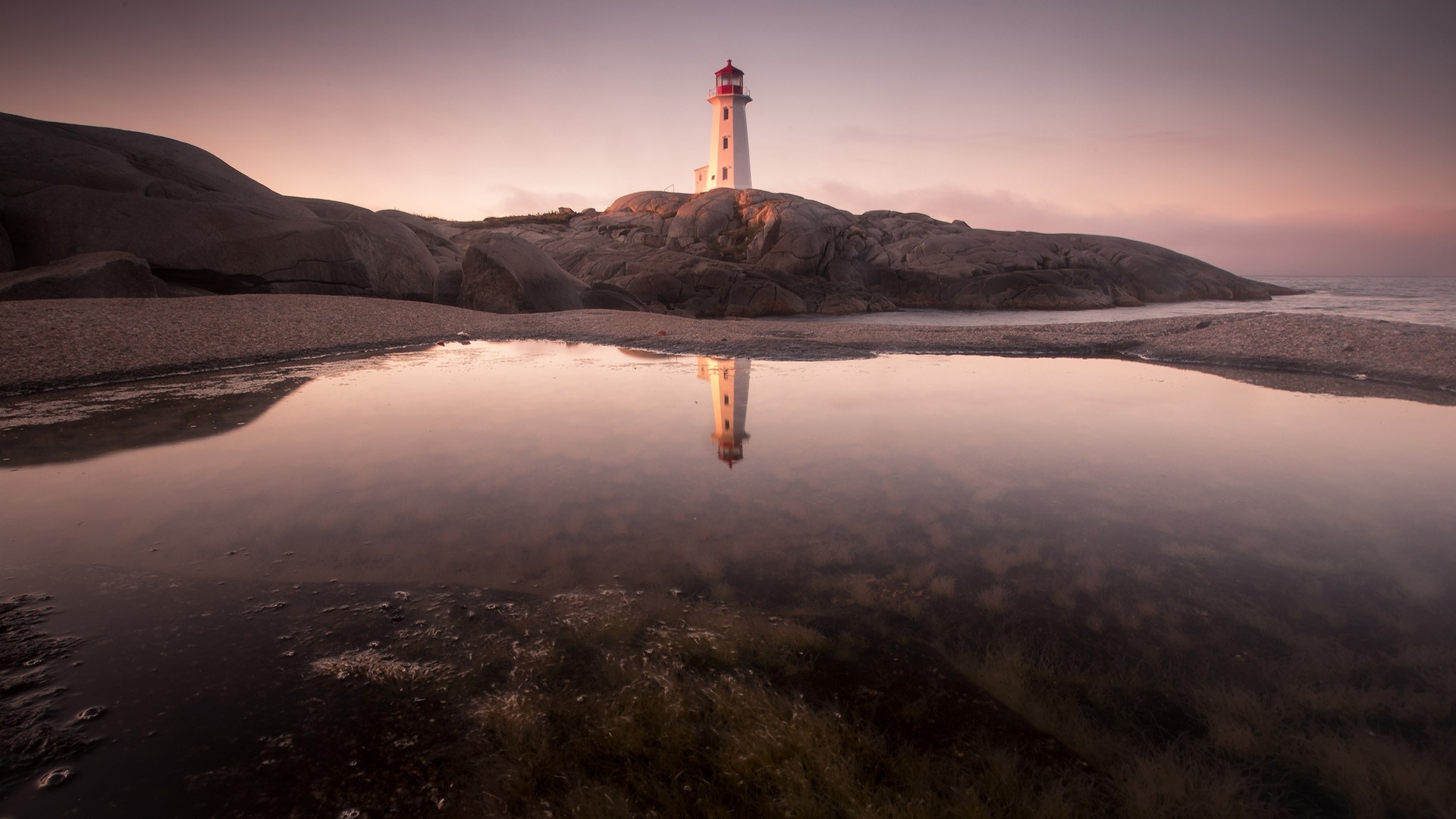 Dawn at the lighthouse