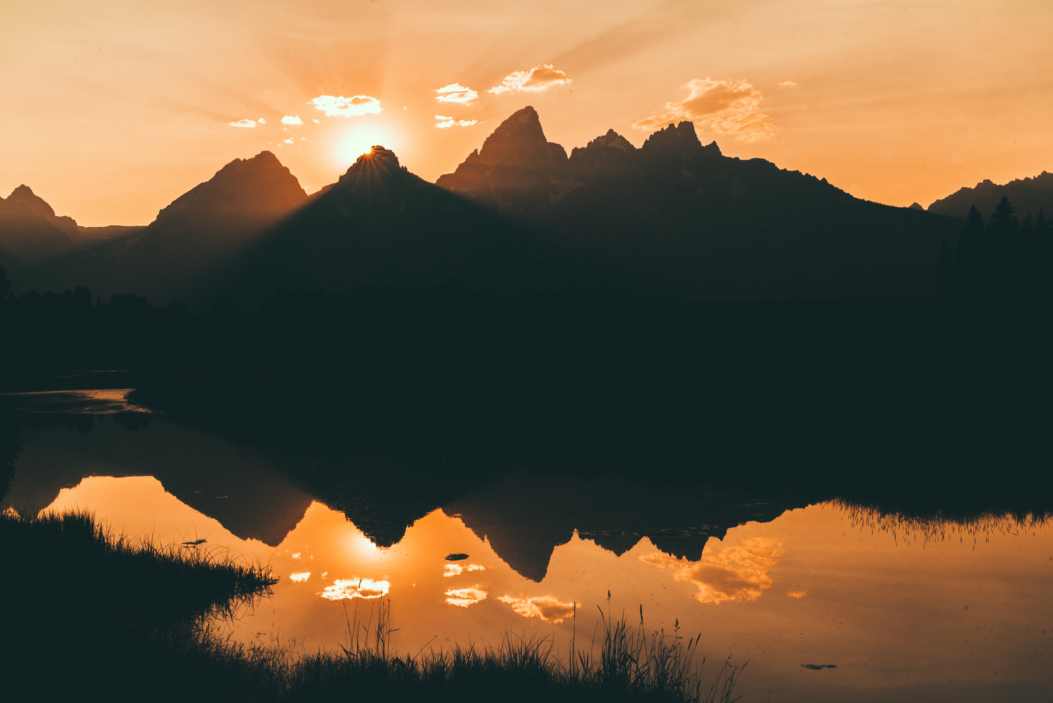 Wallpapers mountains landscapes silhouette on the desktop