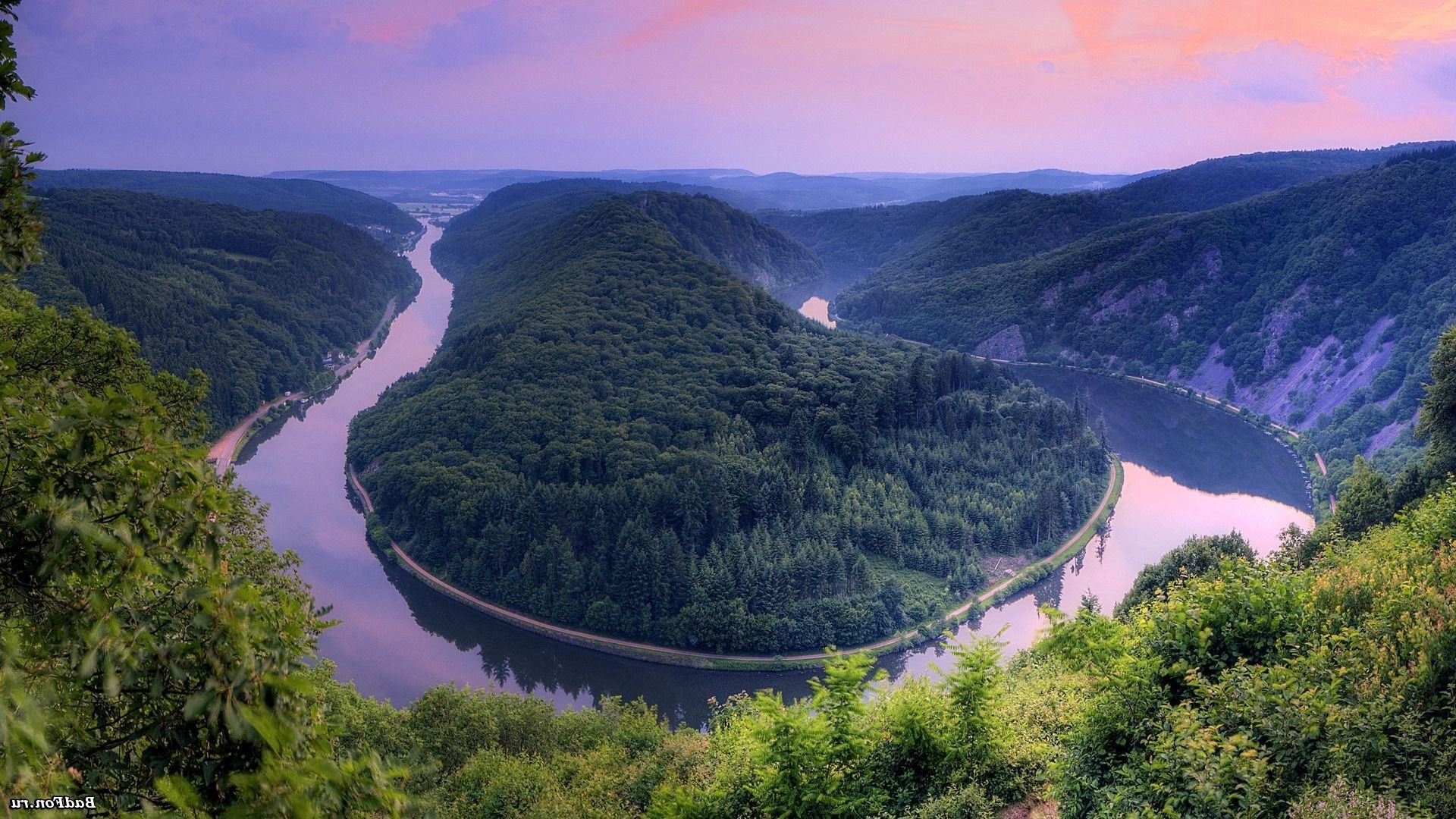 Бесплатное фото Петля Саара