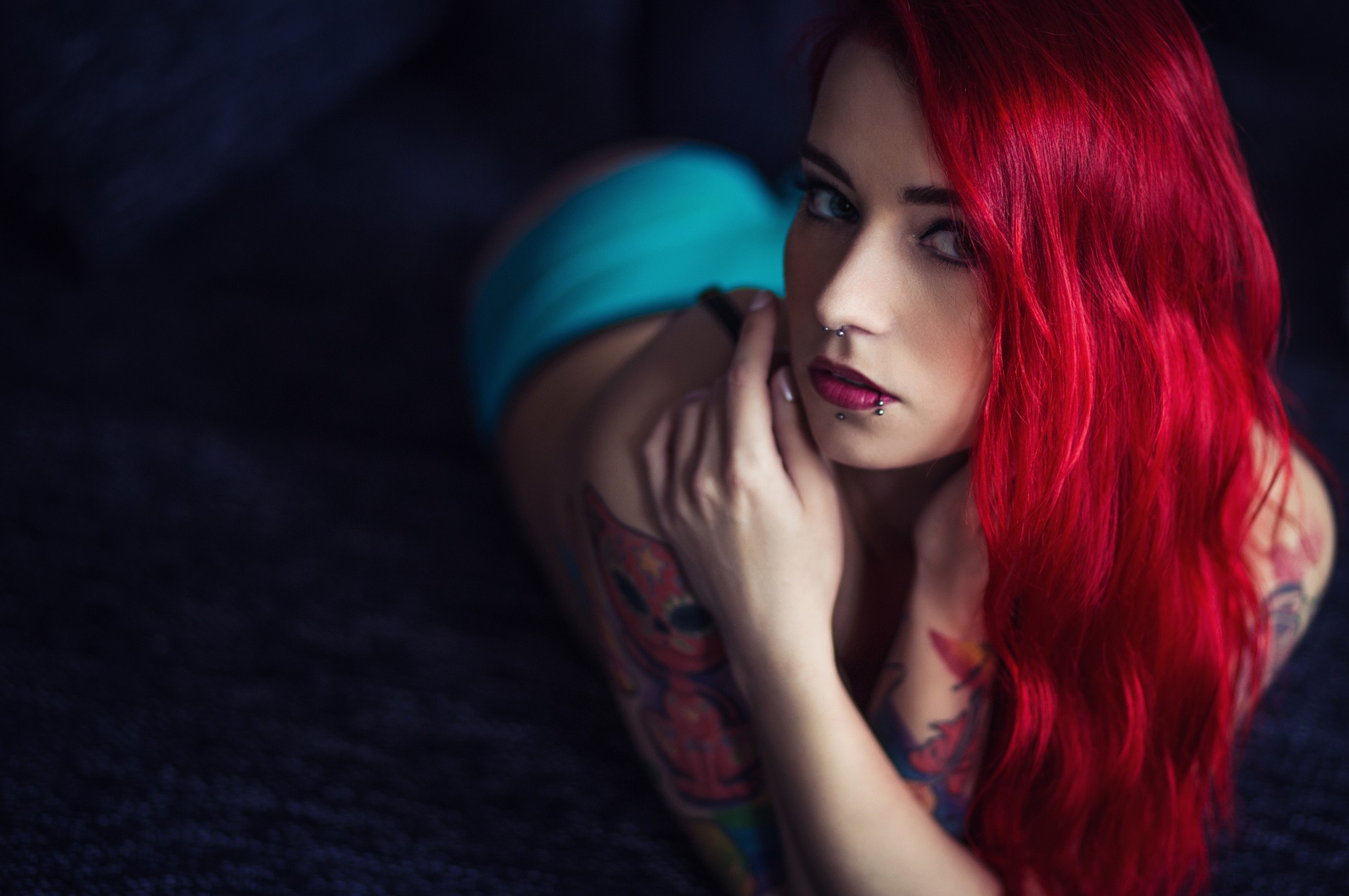 桌面上的壁纸女性 红发 模型