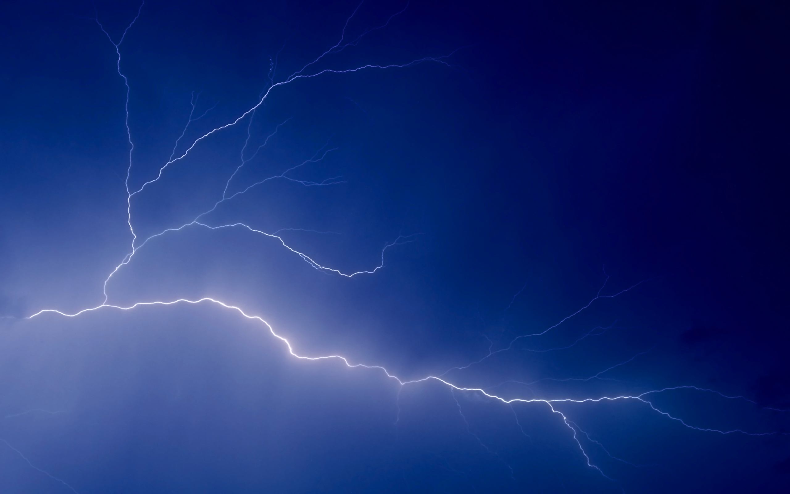 Wallpapers sky lightning elements on the desktop