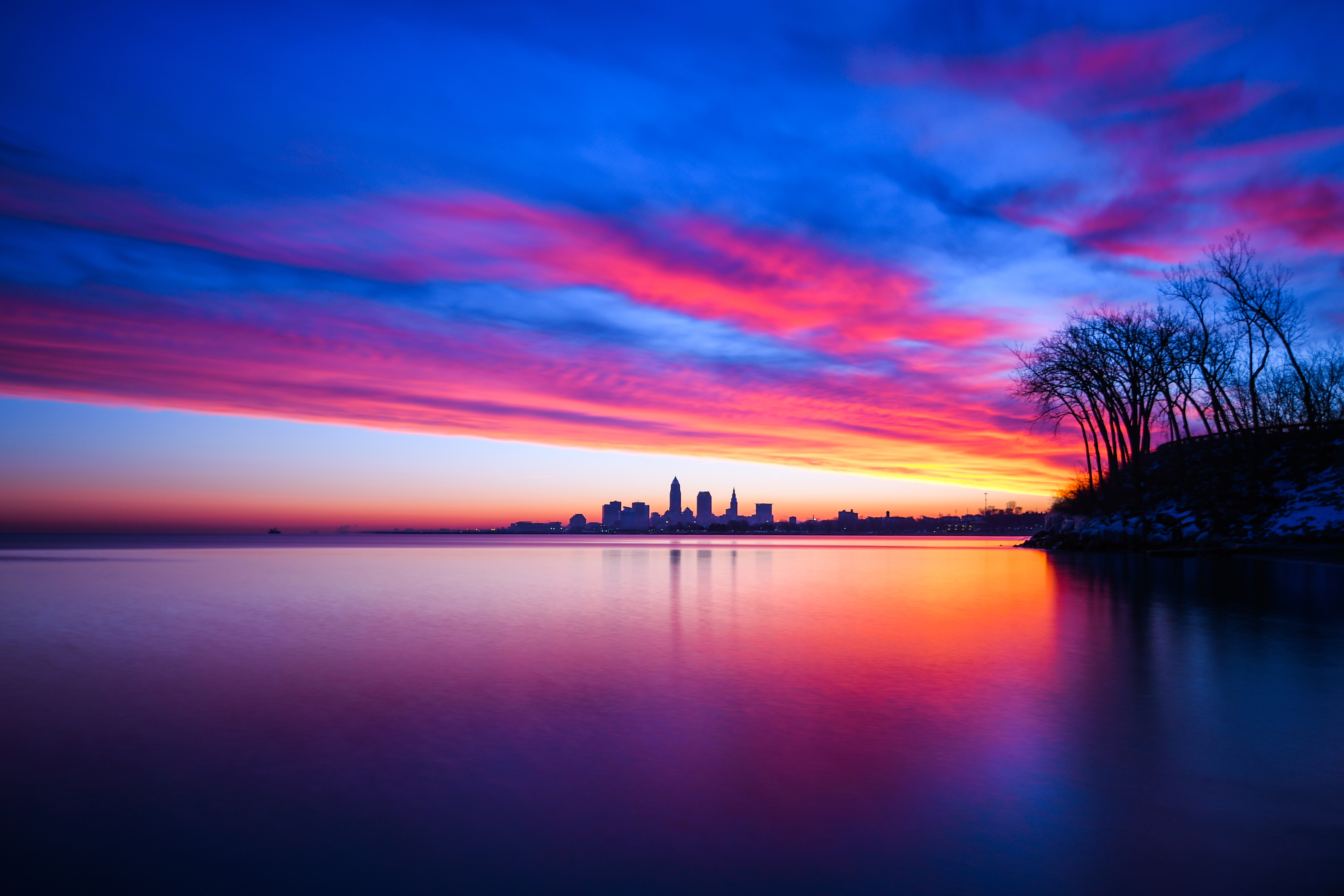 Free photo A pink sunset on the sea in the united states of america.