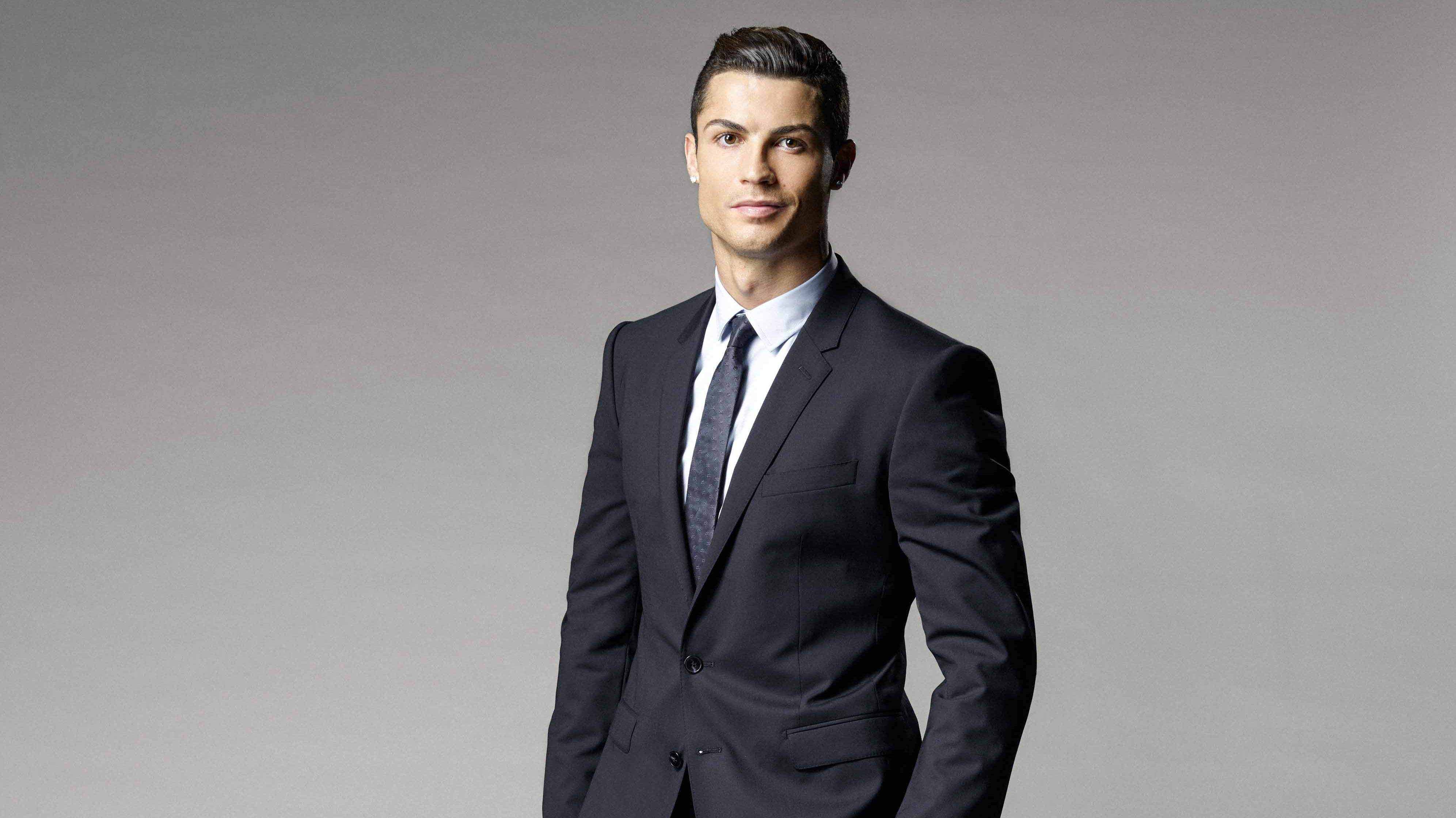 Wallpapers sport Cristiano Ronaldo boys on the desktop