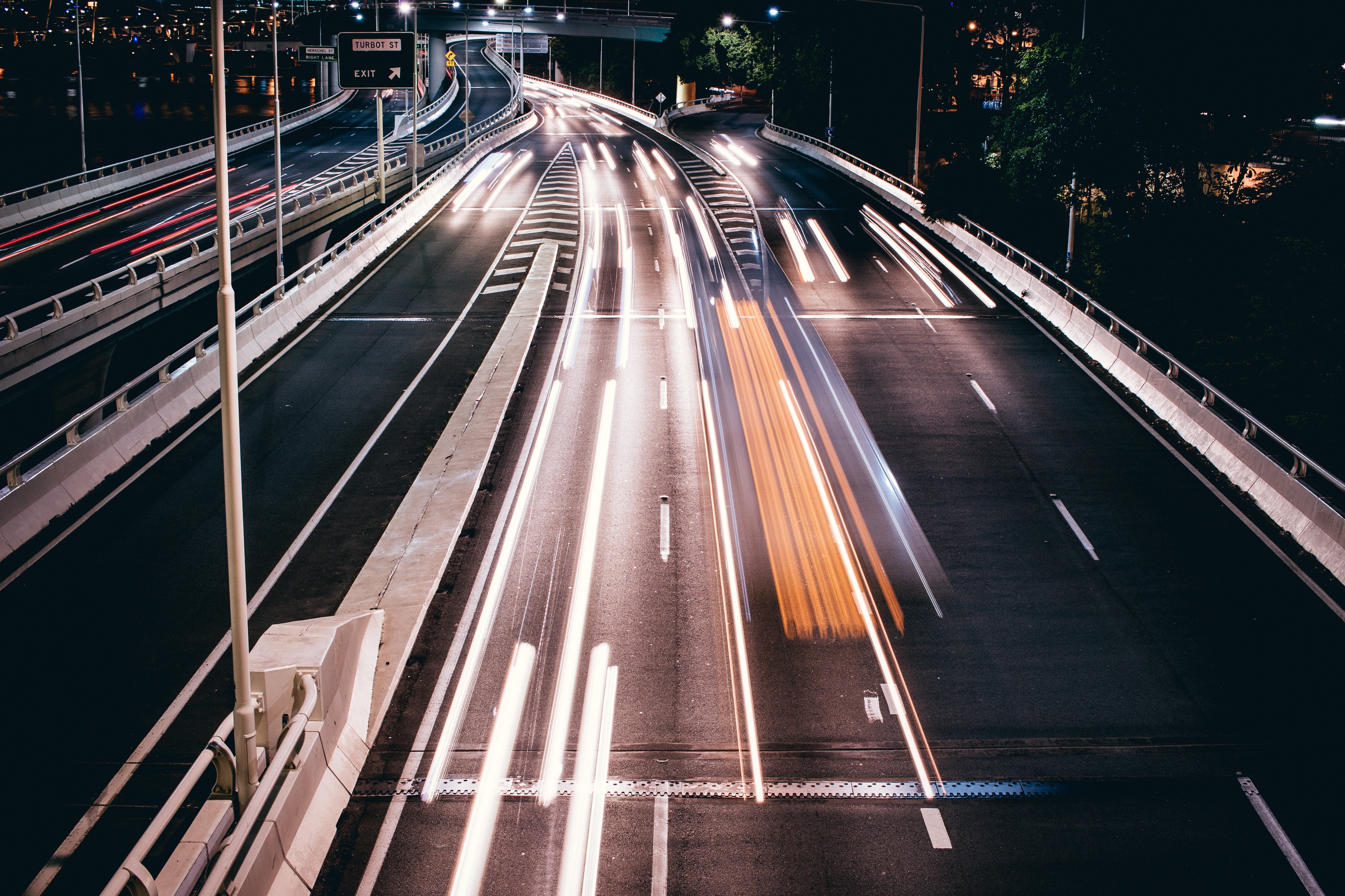 桌面上的壁纸轻 道路 桥牌