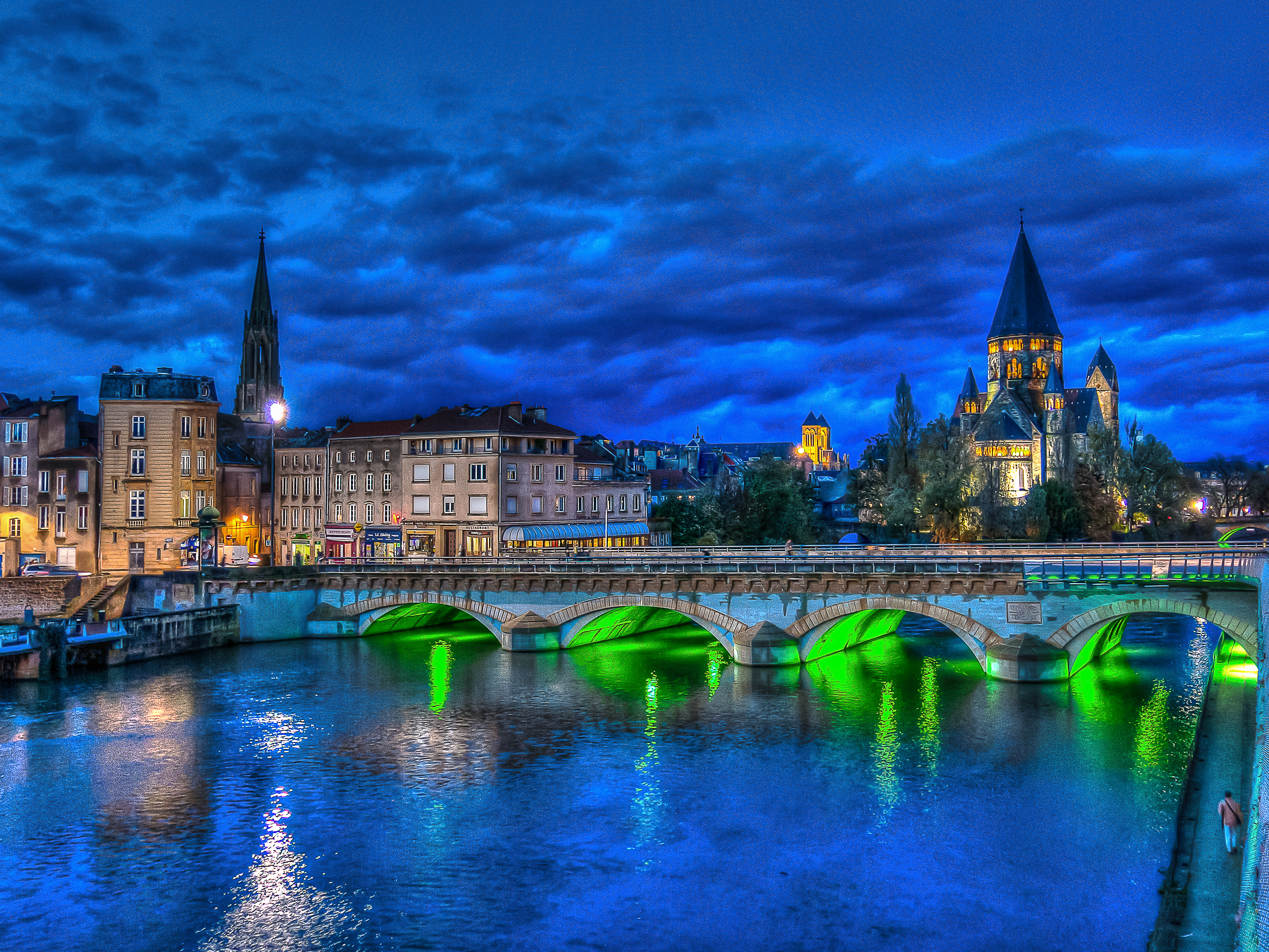 Wallpapers canal Metz river on the desktop