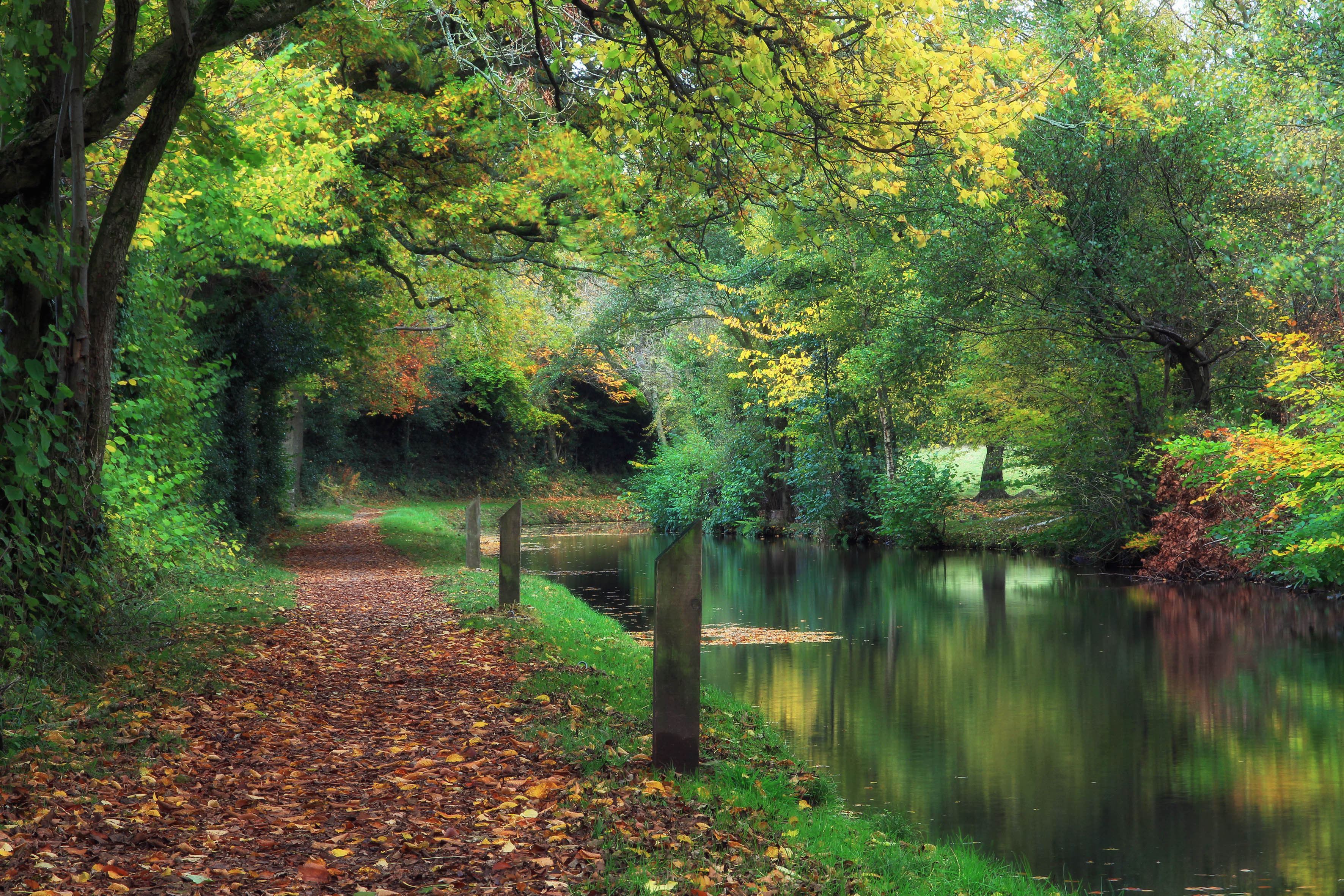 Wallpapers landscape autumn canal on the desktop