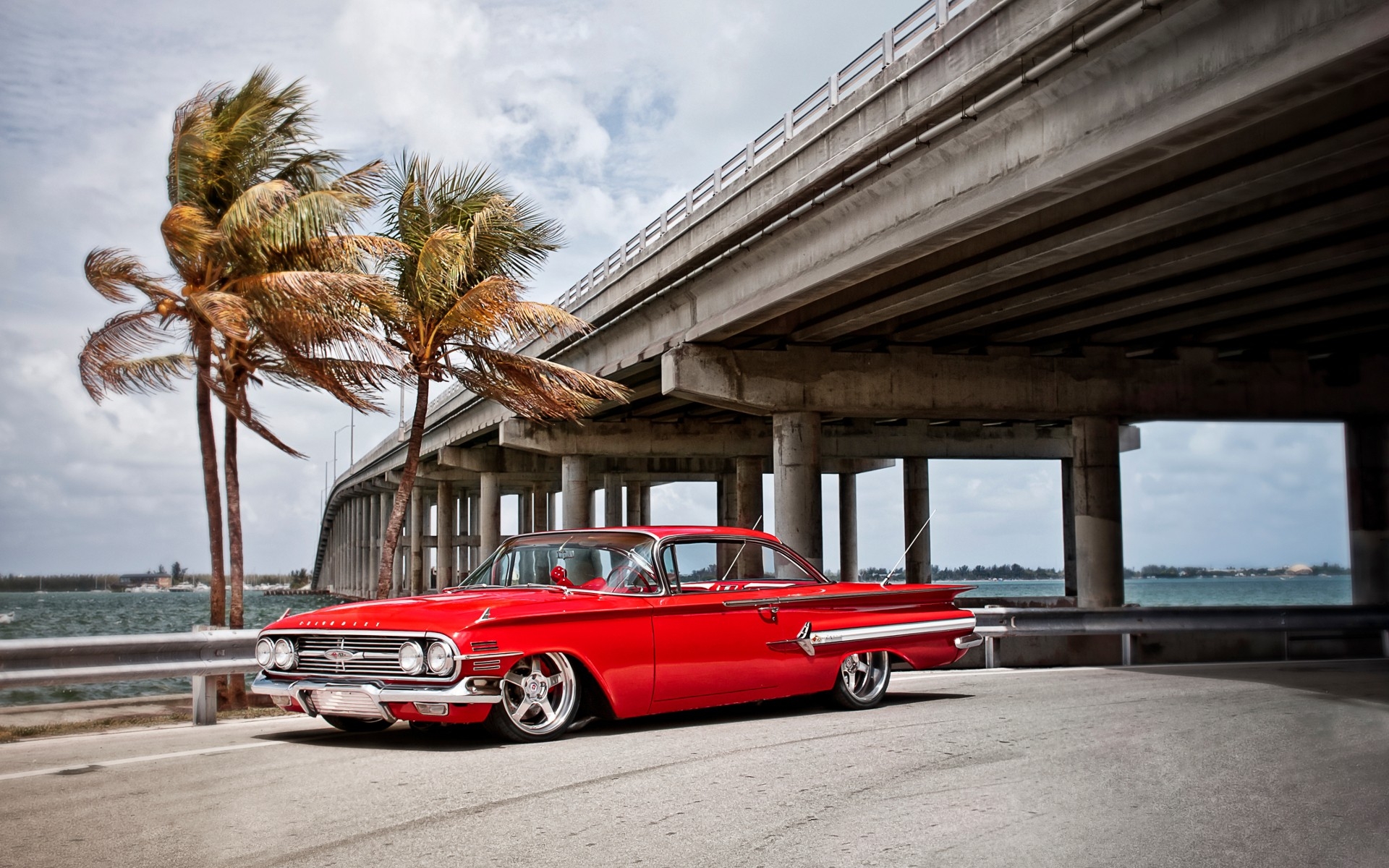 Wallpapers Chevrolet Impala red side view on the desktop