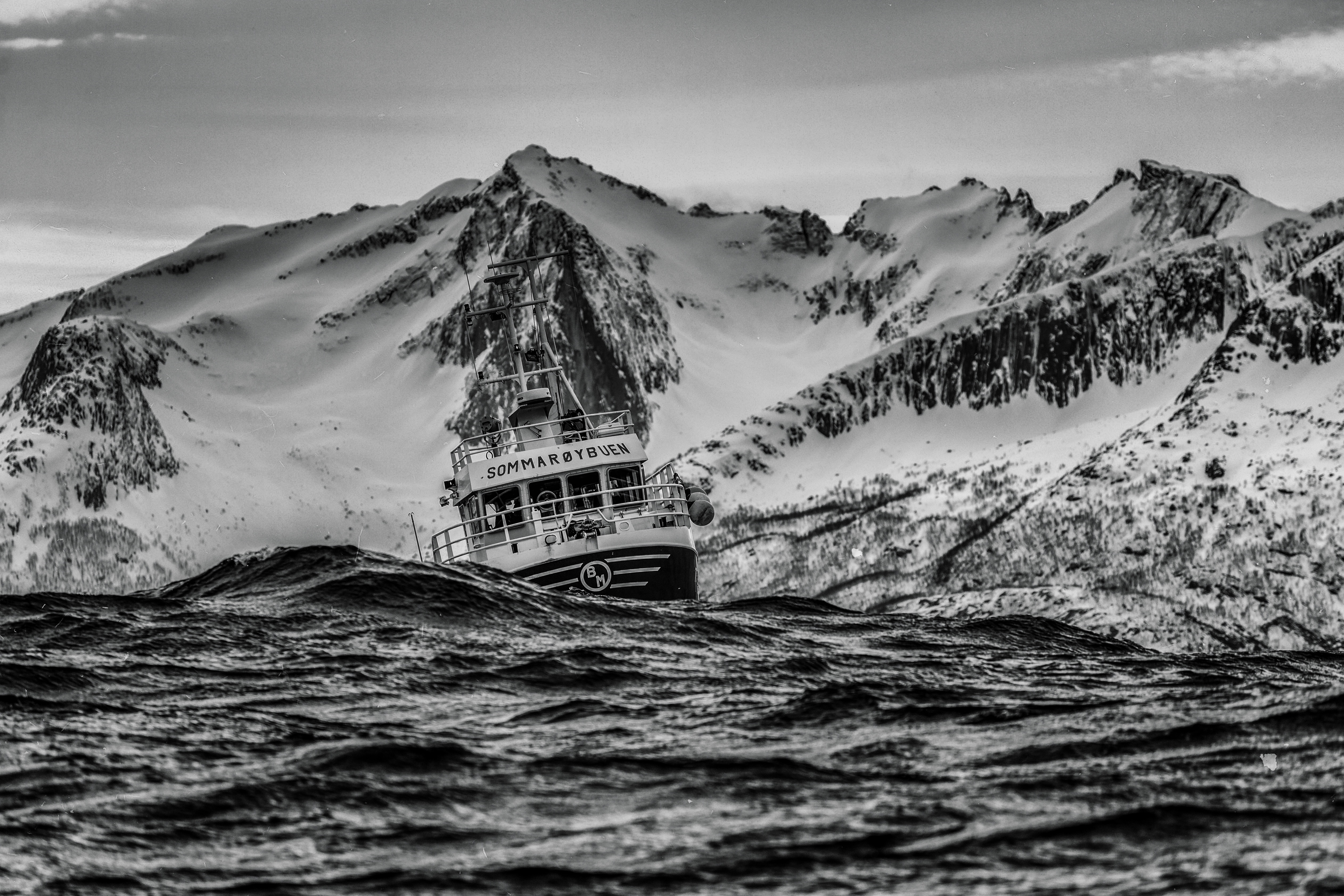 Wallpapers rough ships and boats Arctic on the desktop