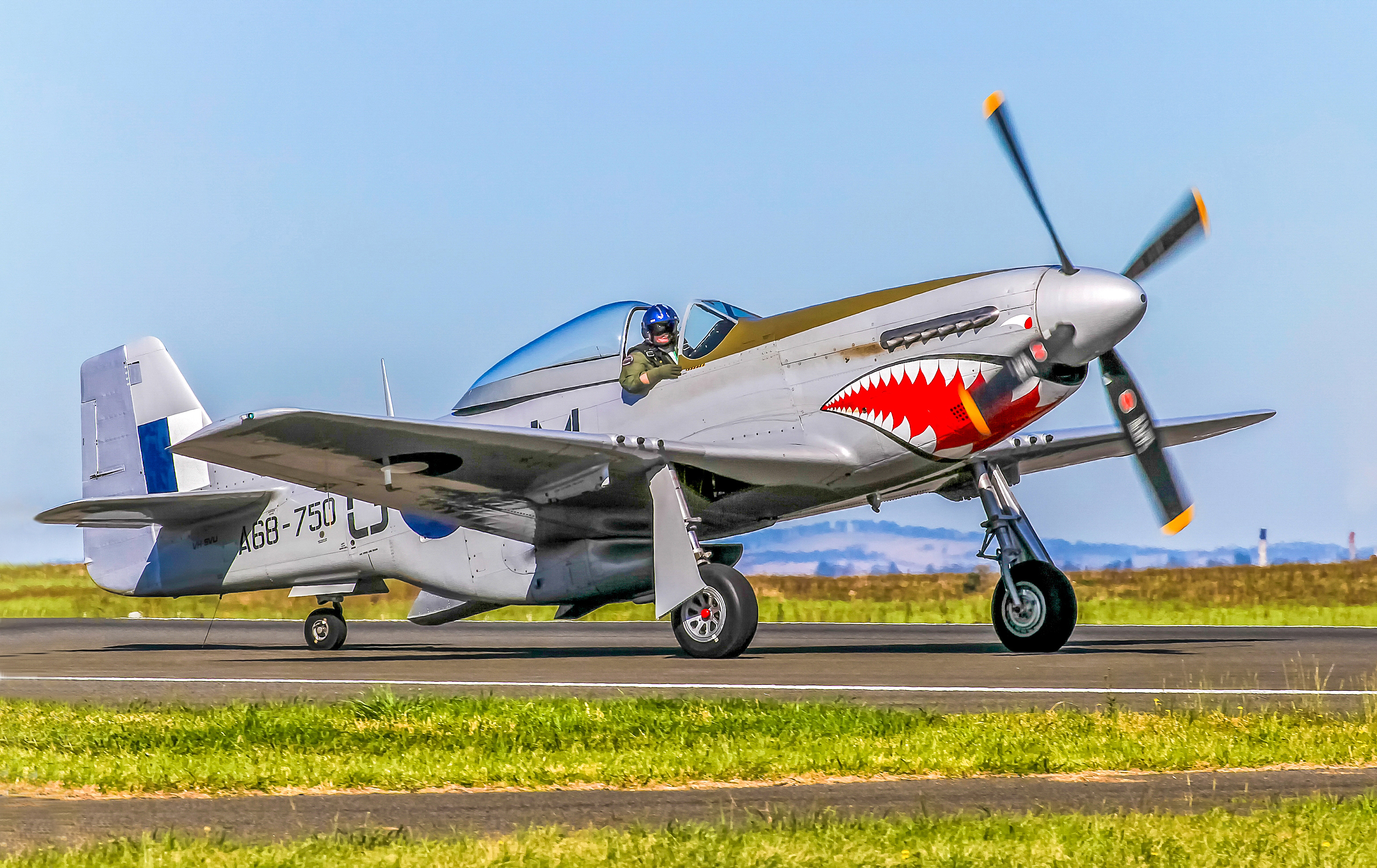 Wallpapers the Mustang P51 the fighter runway on the desktop