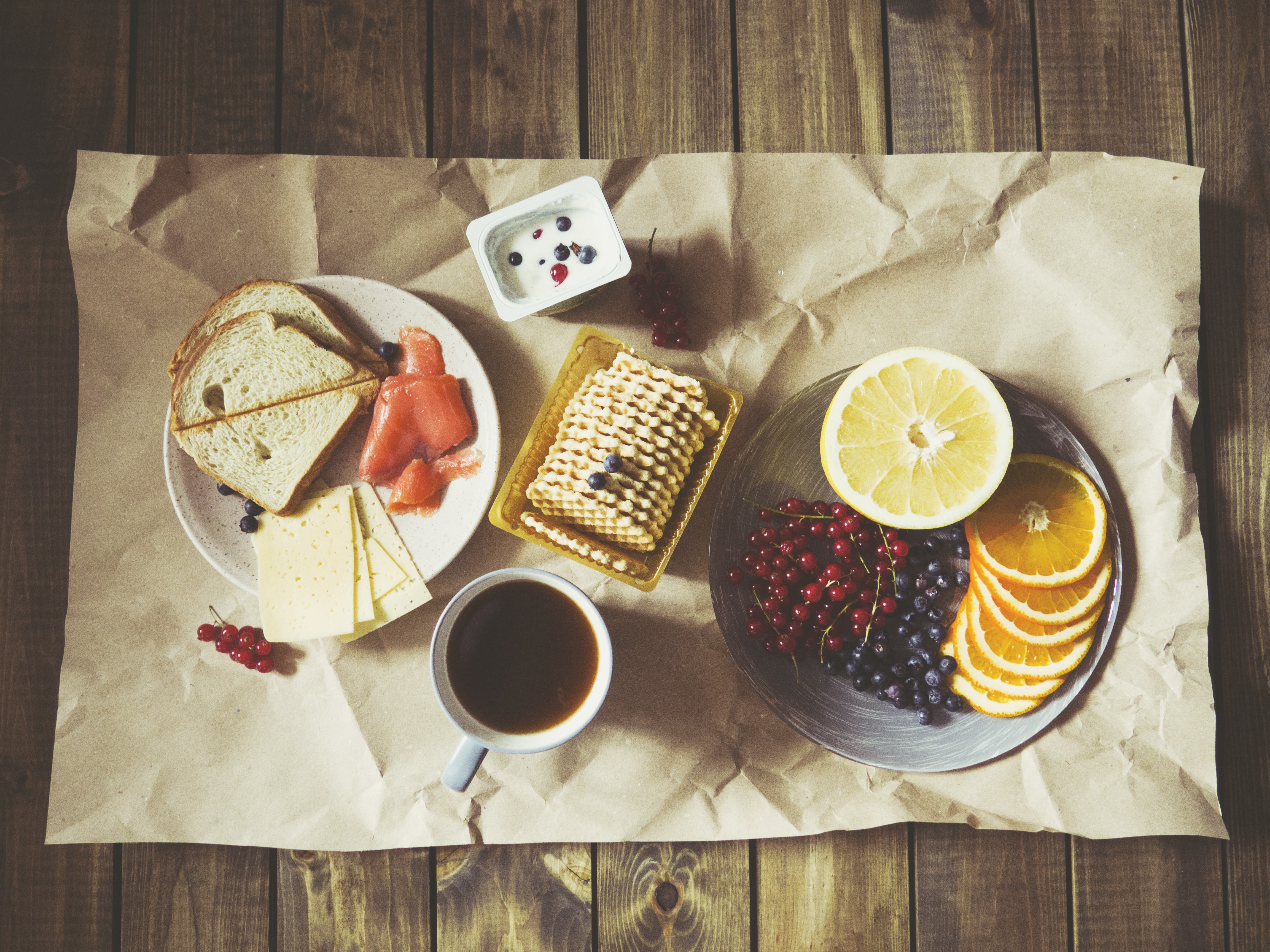 Wallpapers table coffee fruit on the desktop