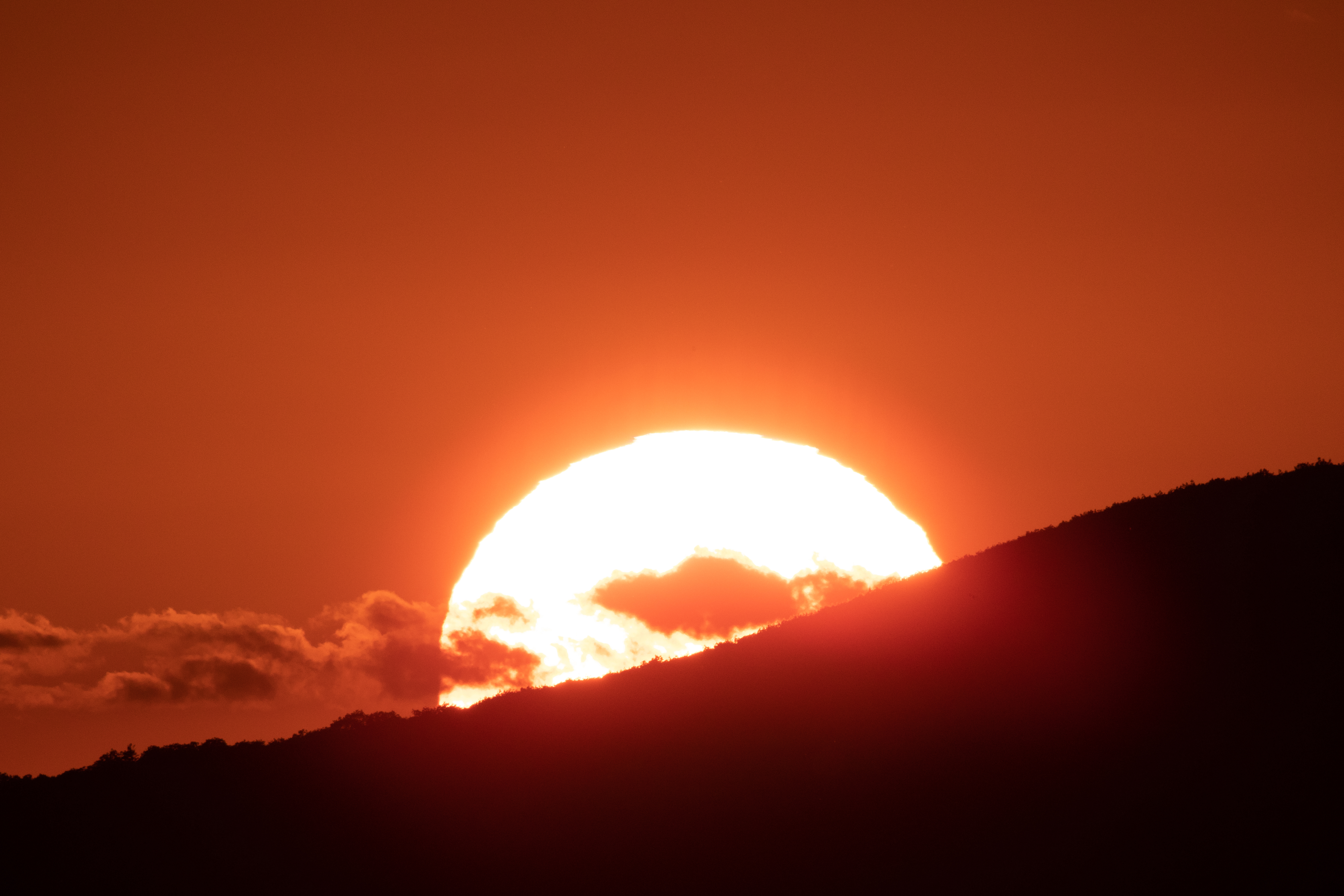 Обои закат зум горы на рабочий стол