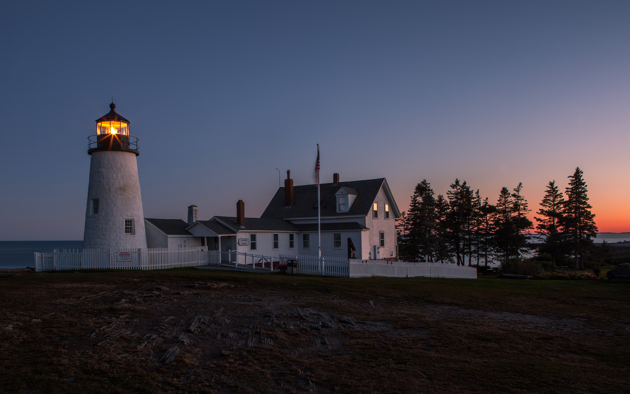 Wallpapers landscape lighthouse sunset on the desktop