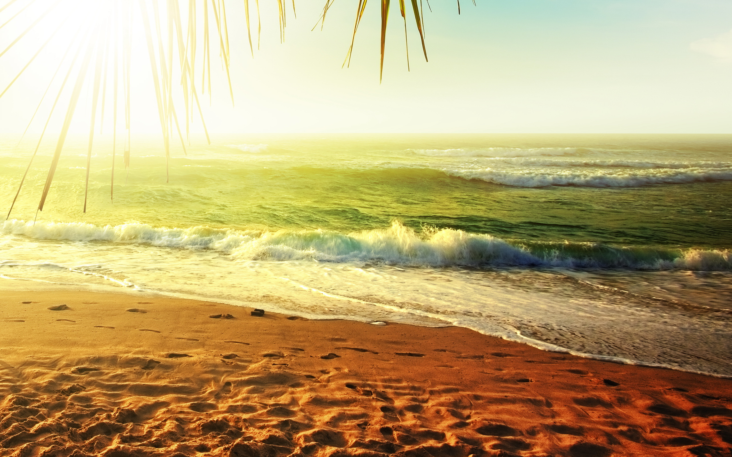 Обои море пляж песок волны на рабочий стол