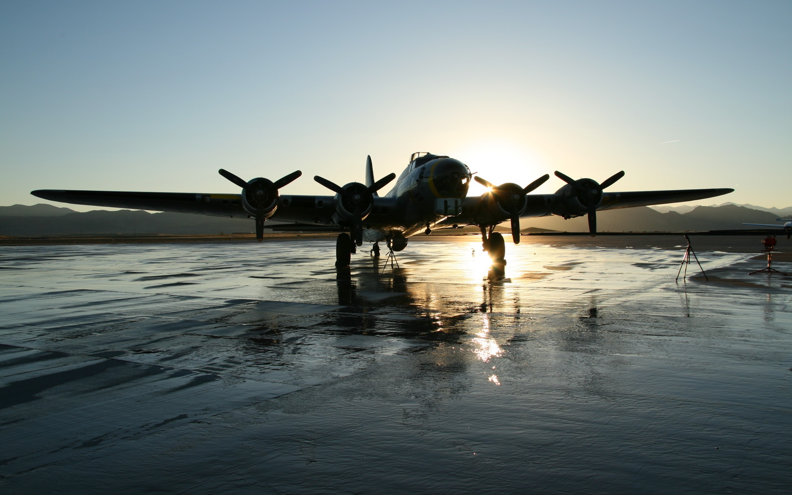 Wallpapers aircraft podium lights on the desktop