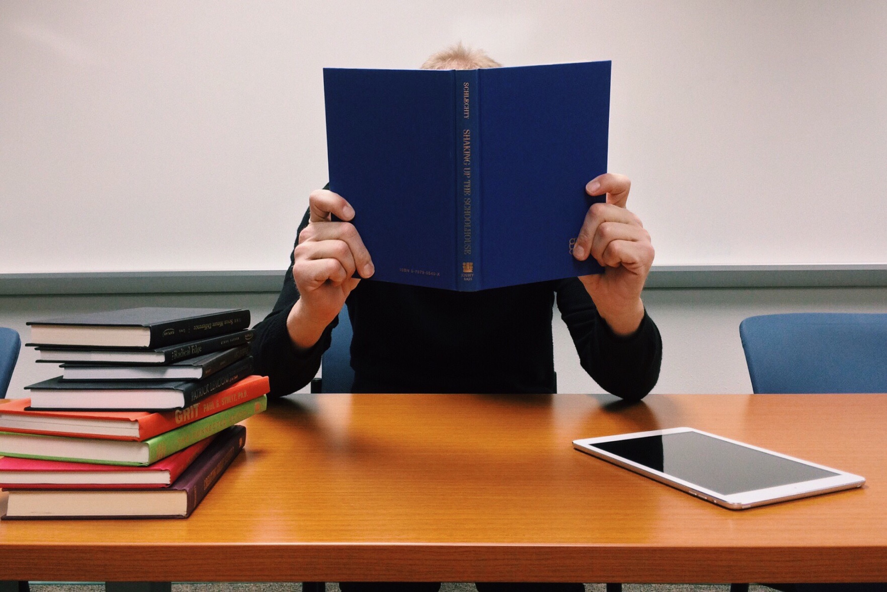 Wallpapers read learn school on the desktop