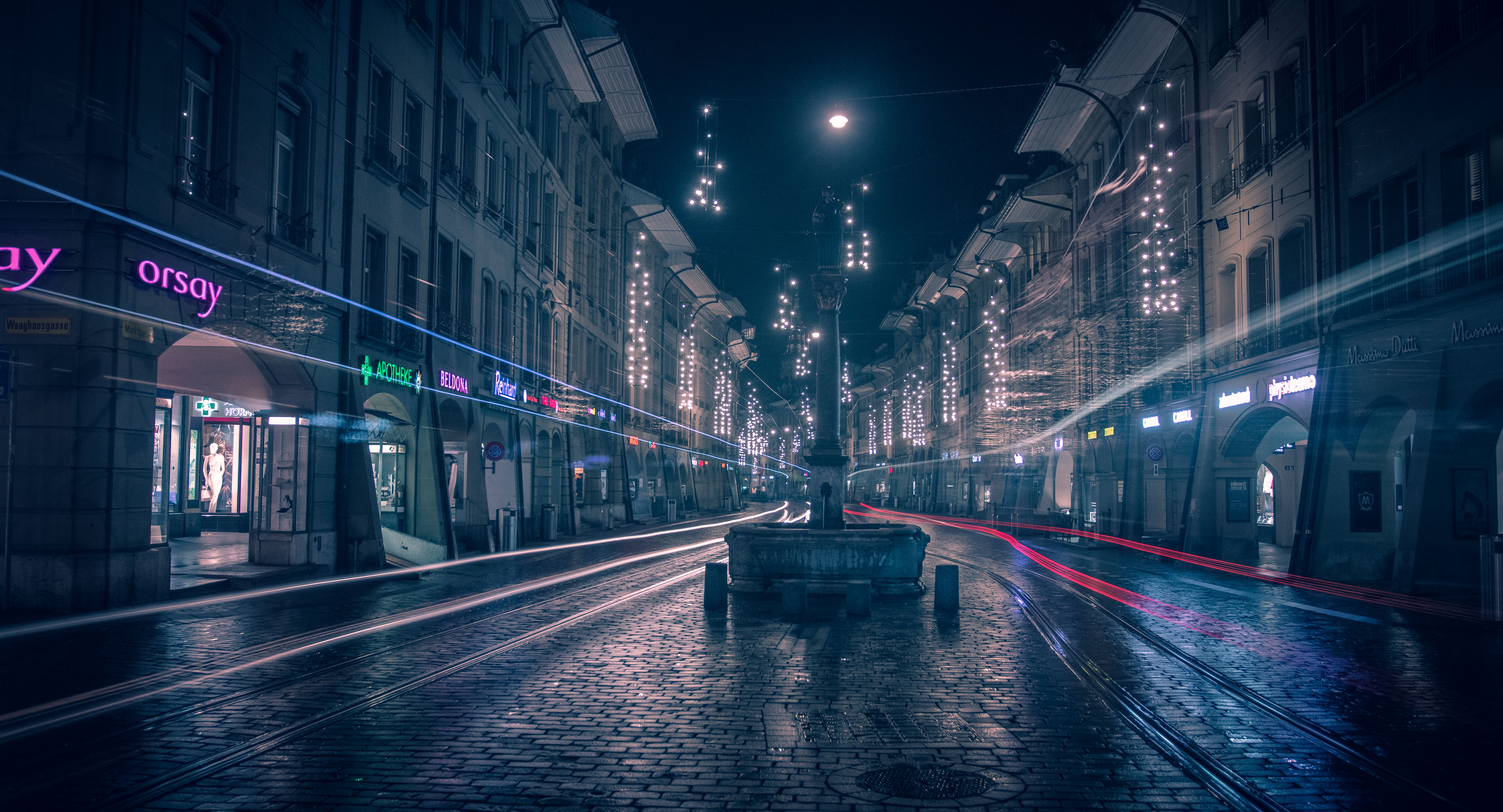 桌面上的壁纸雏鸟 夜街 铺路石