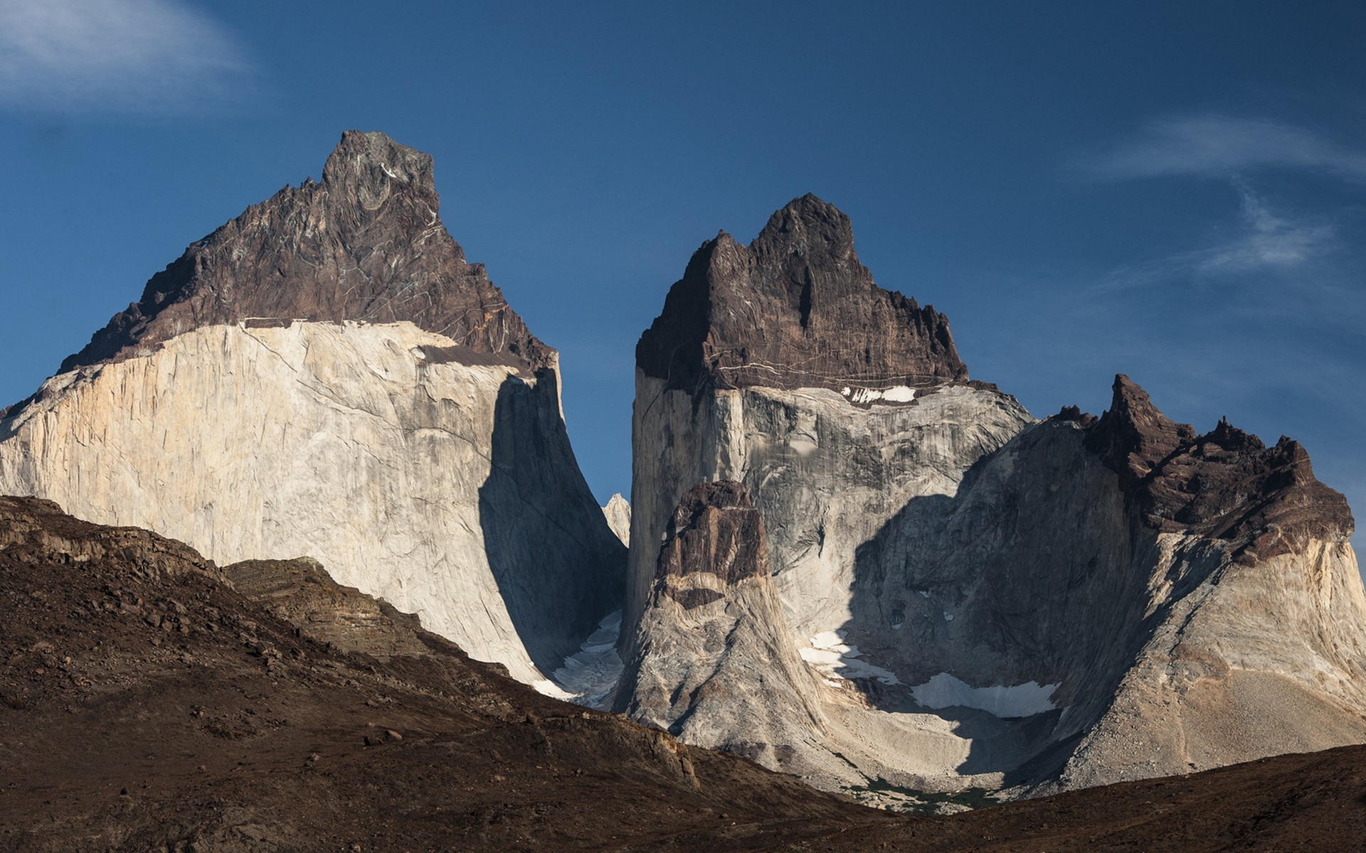 Free photo High beautiful mountains