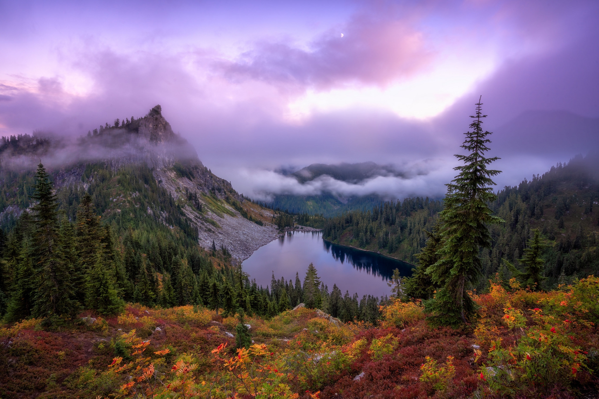 Обои Lake Valhalla Okanogan-Wenatchee National Forest Озеро Валгалла - ледниковое озеро на рабочий стол