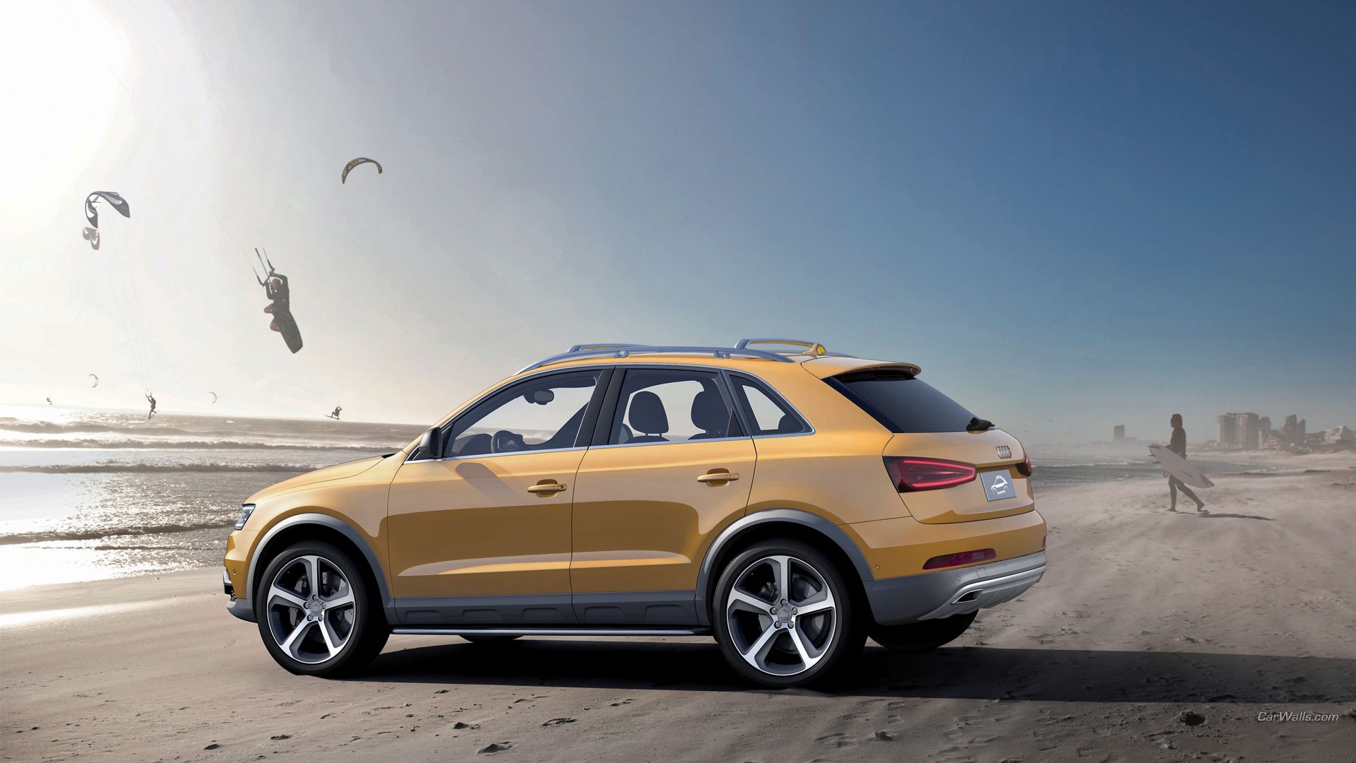 Free photo Audi Q5 stands on a sea beach