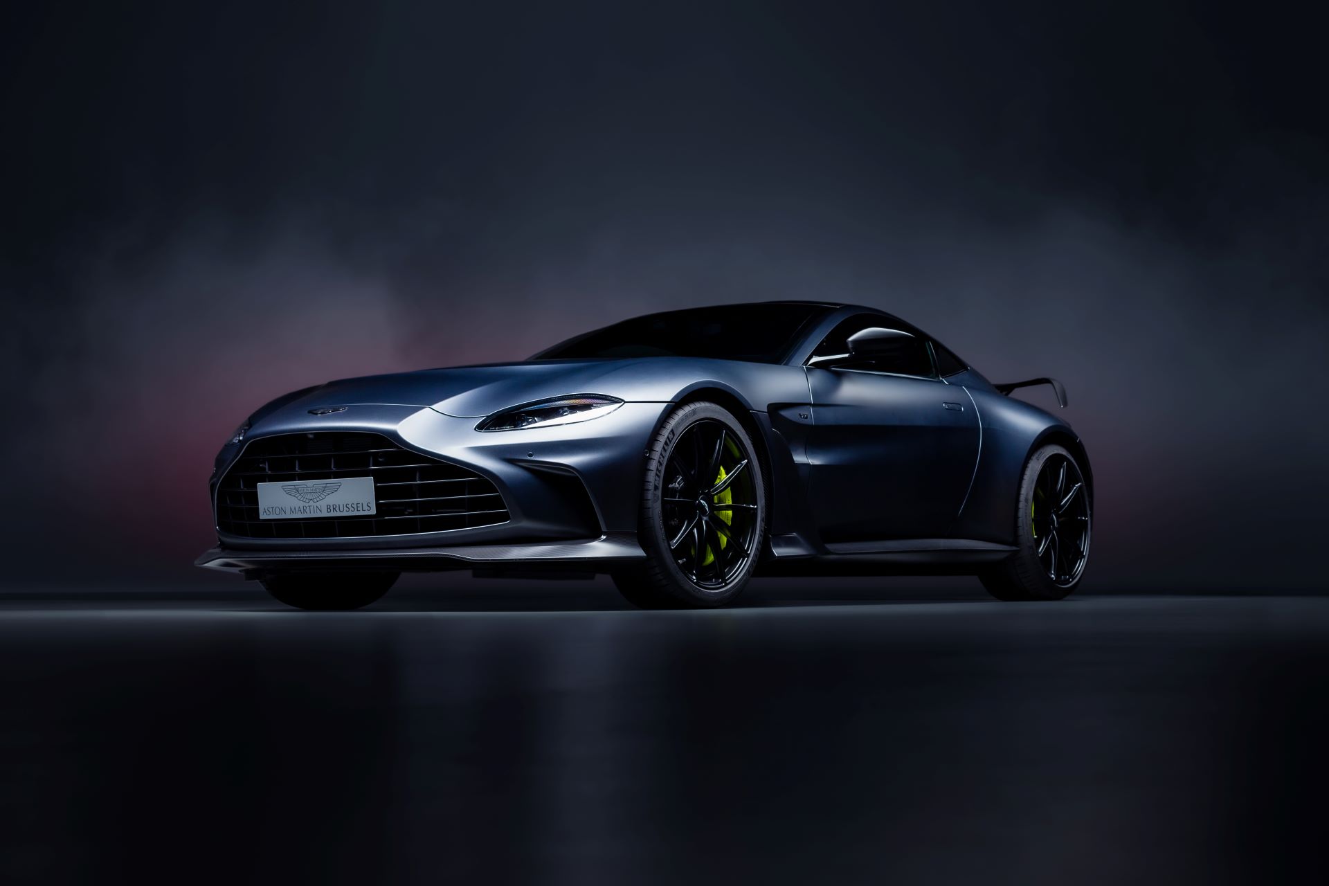 Free photo Aston martin vantage.