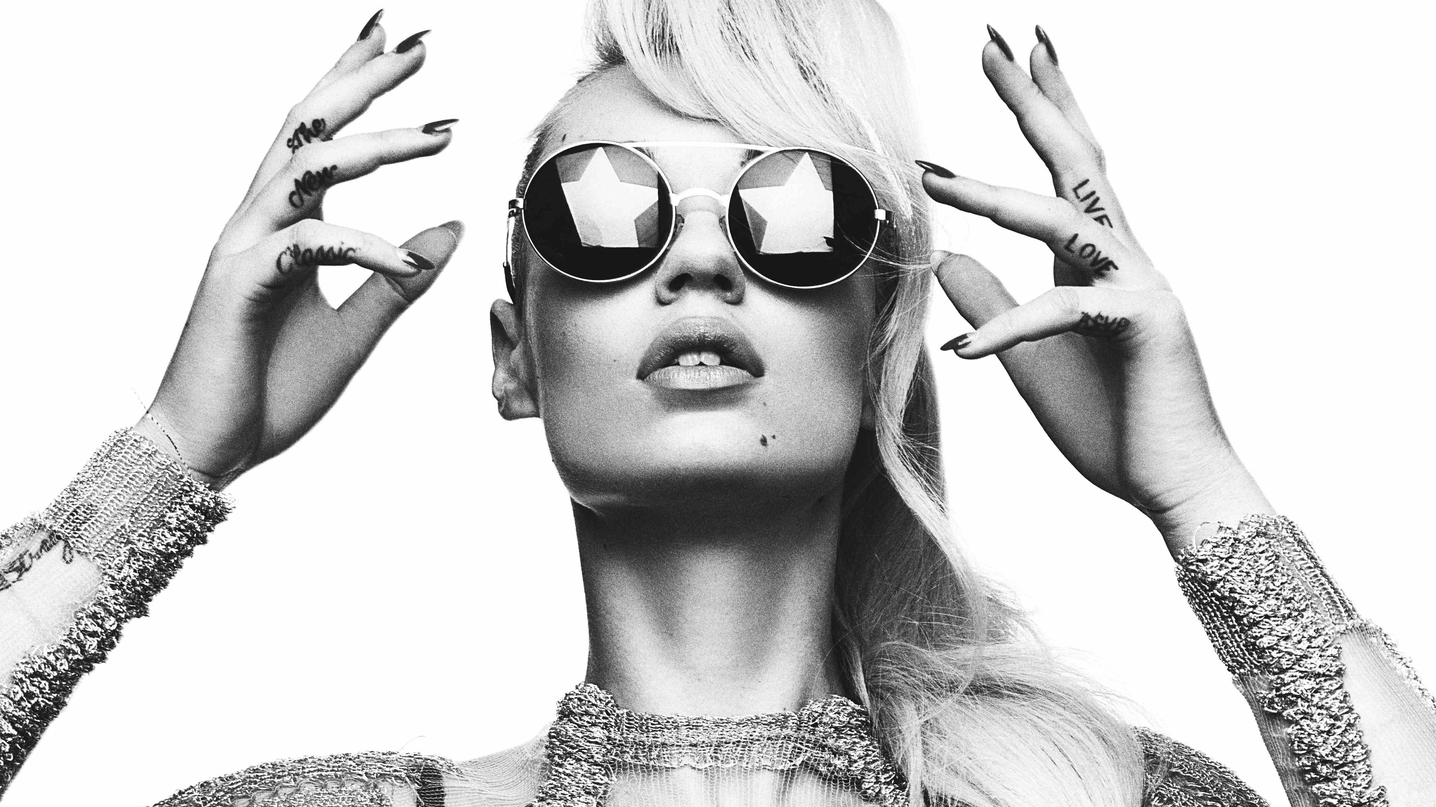 Wallpapers Iggy Azalea music glasses on the desktop