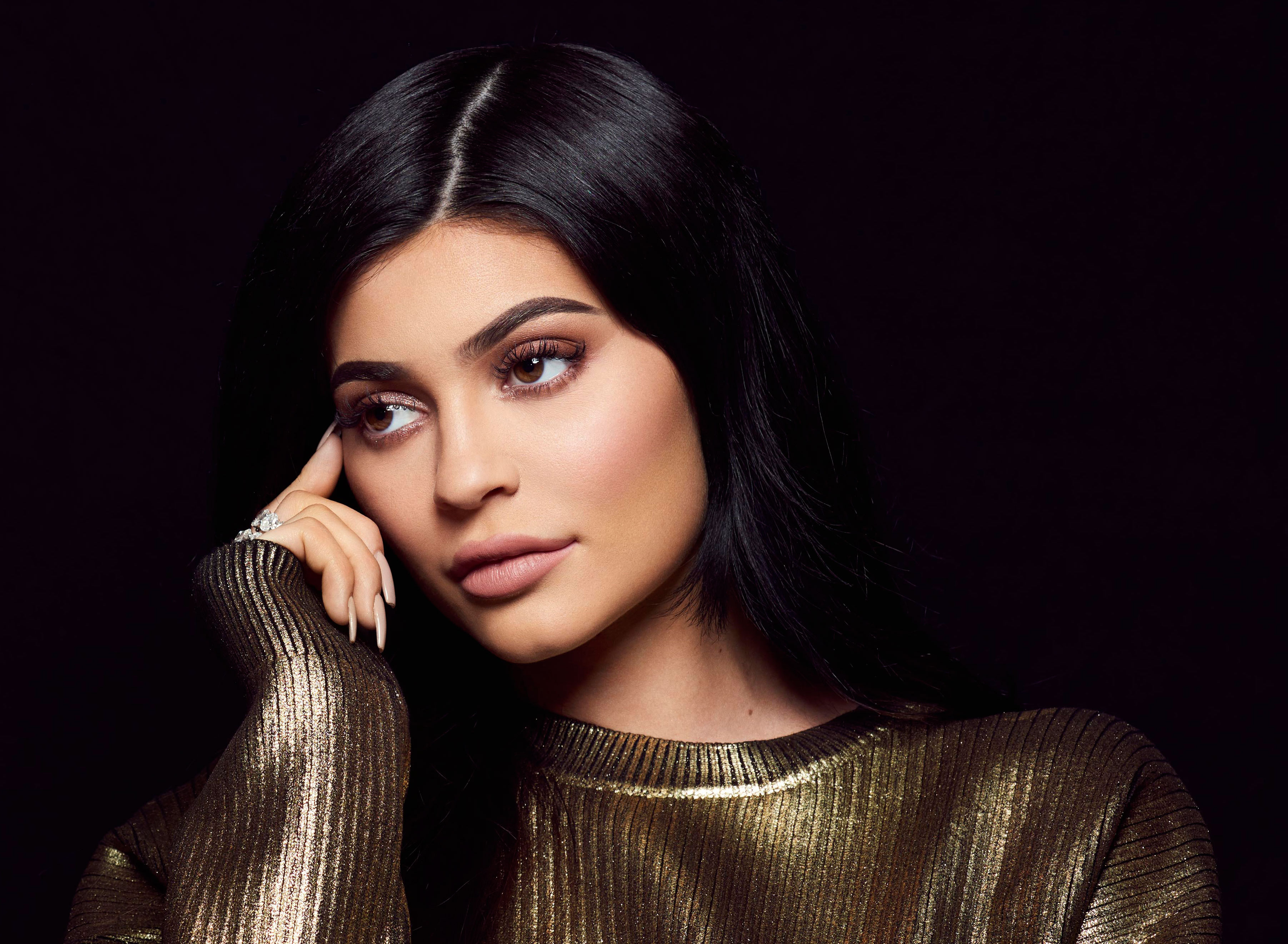 Wallpapers Kylie Jenner celebrities girls on the desktop