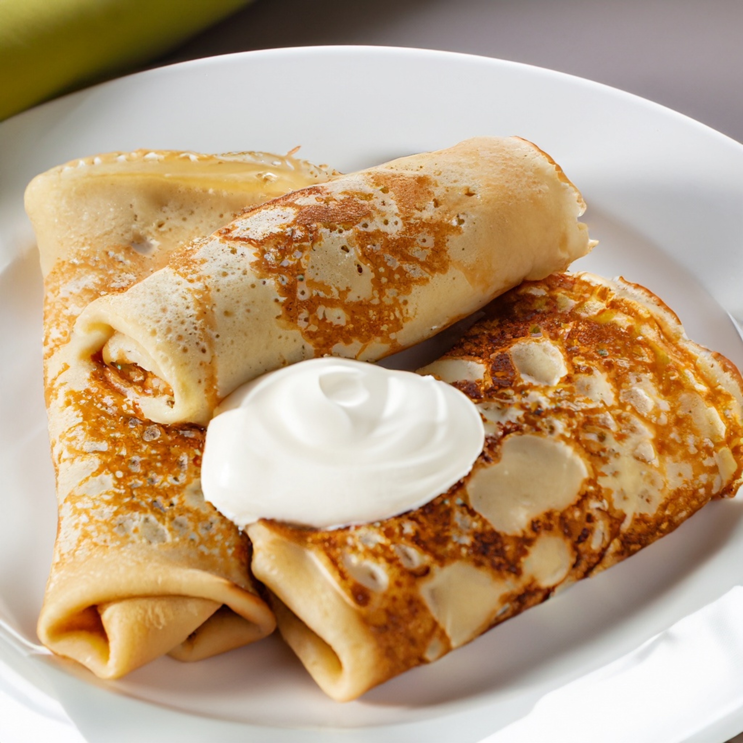 Free photo stuffed pancakes