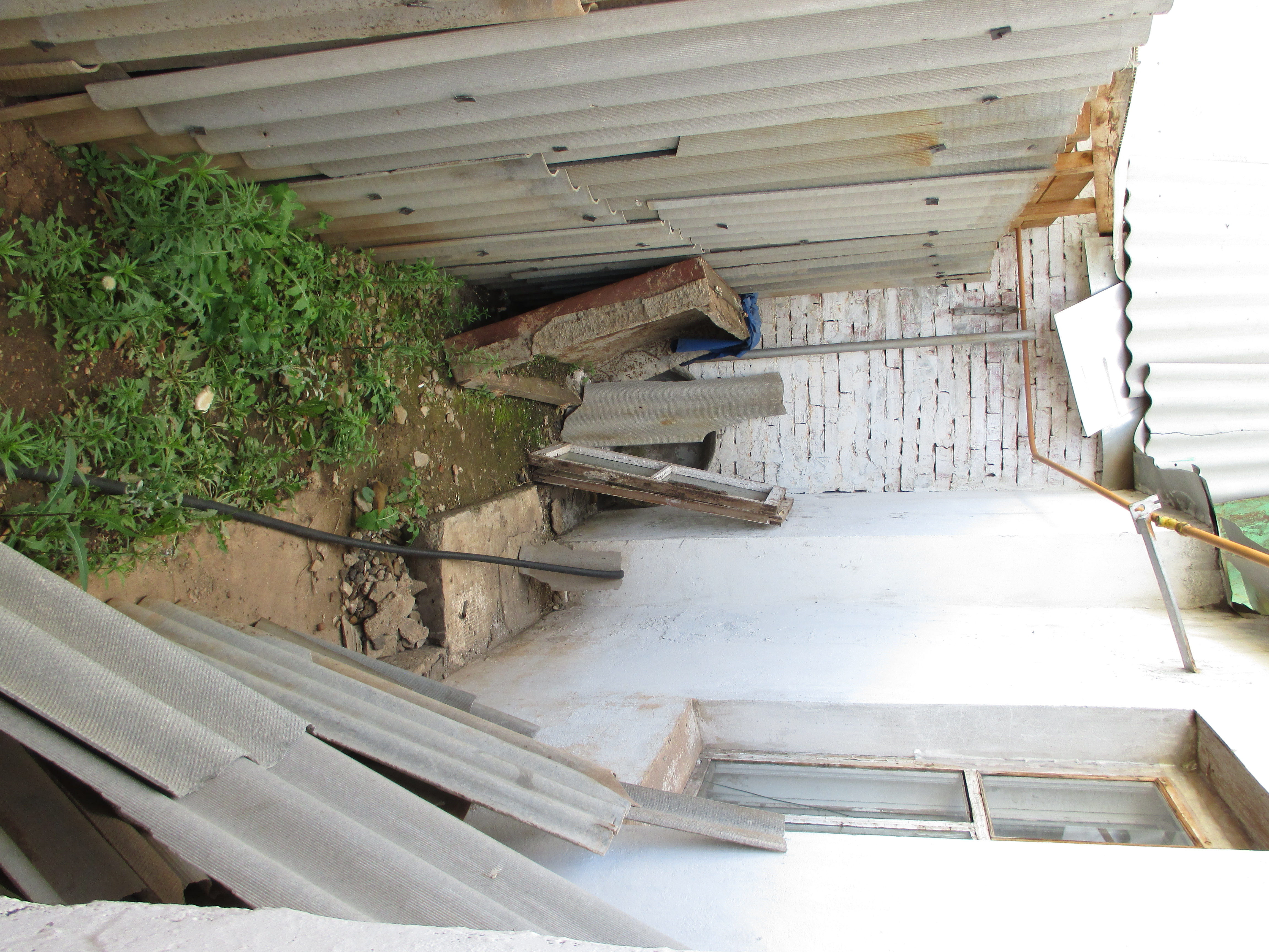 Бесплатное фото Забор, стена и земля