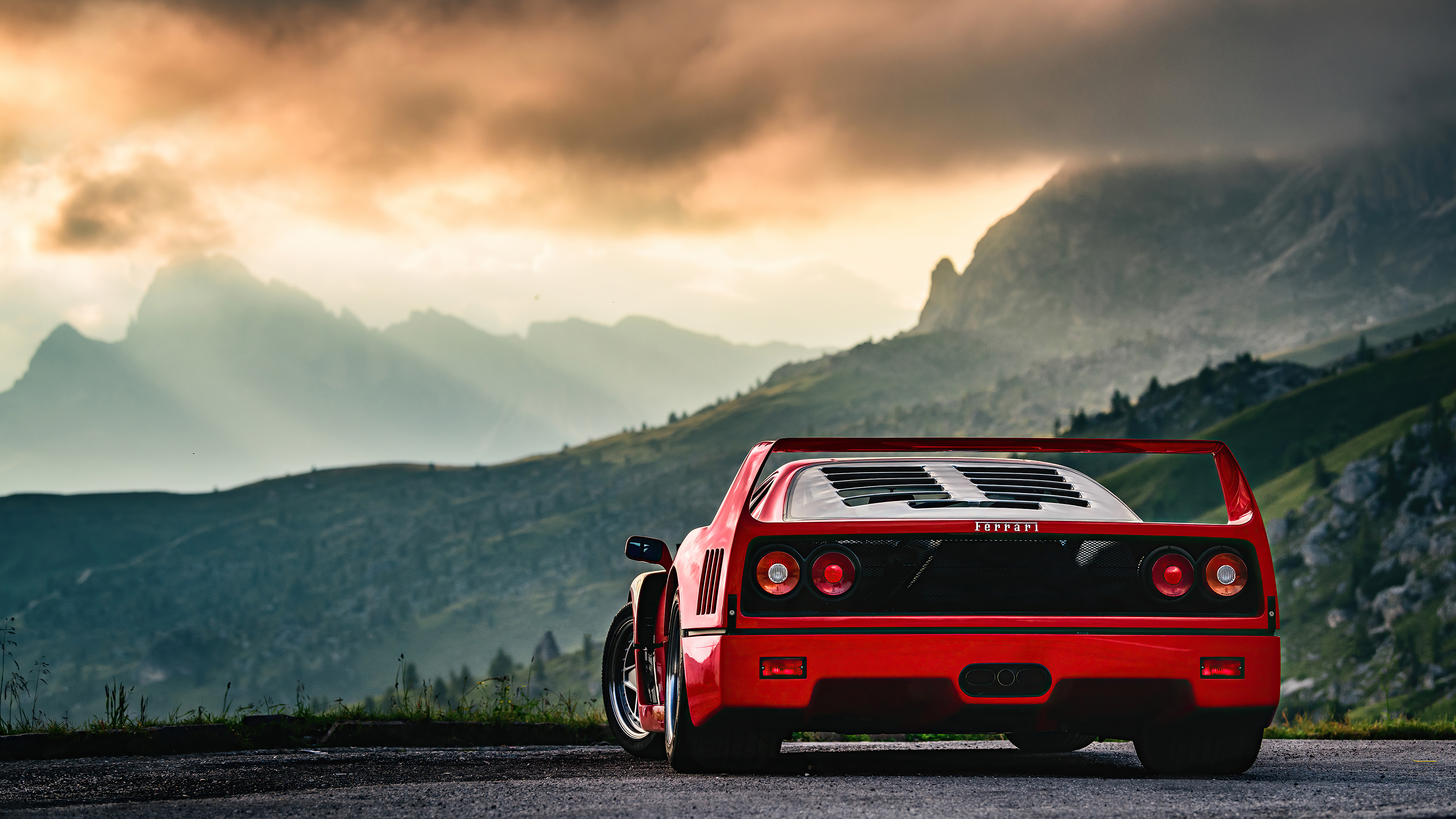 Ferrari f40 rear view