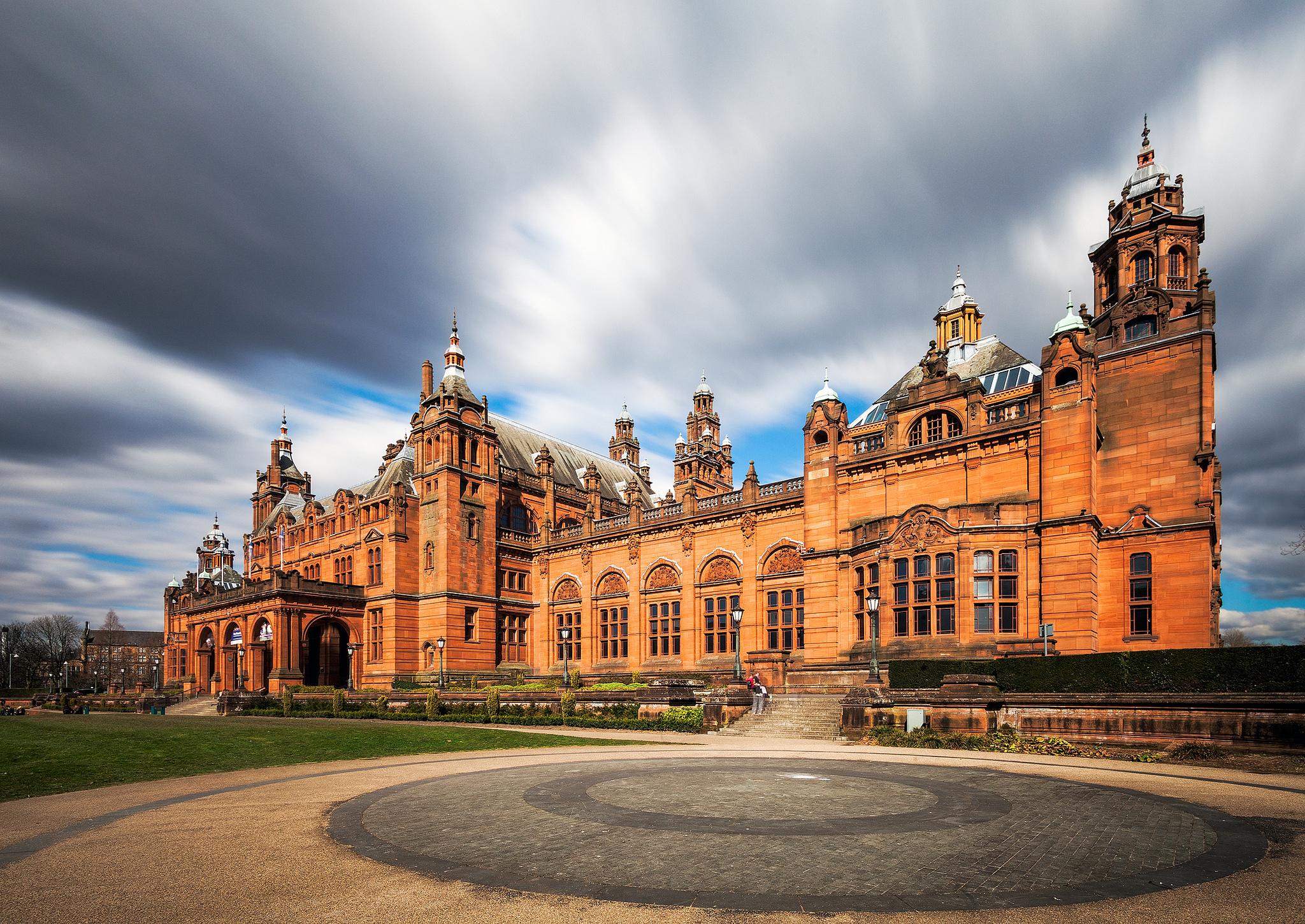 Wallpapers Kelvingrove Museum and art gallery in Glasgow Scotland city on the desktop