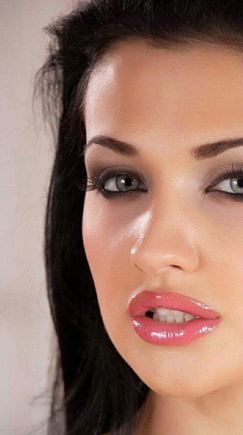 Бір-біріне үйкелу порно Джулия Паго порно видео