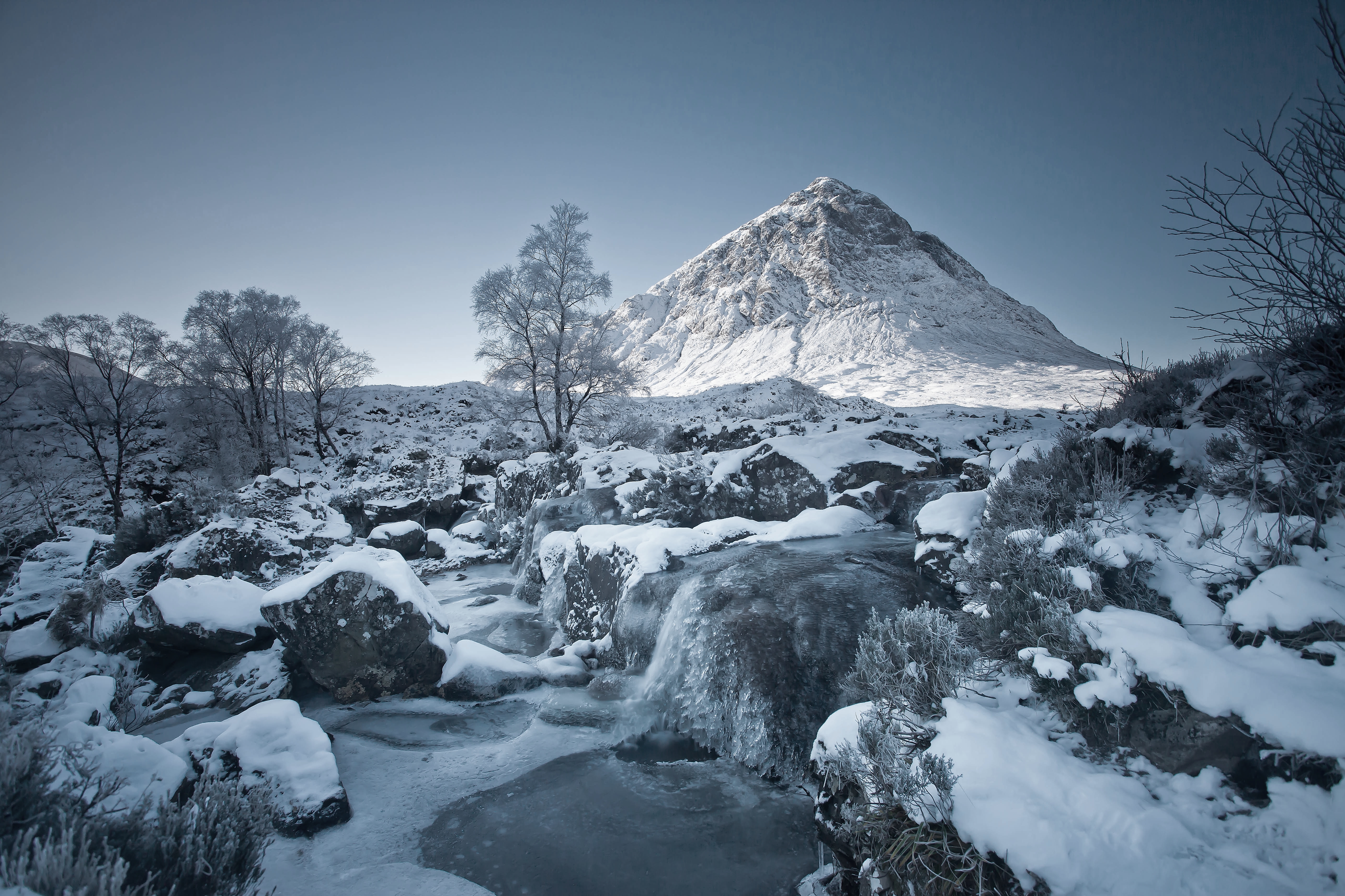 Обои frosen winter waterfall на рабочий стол