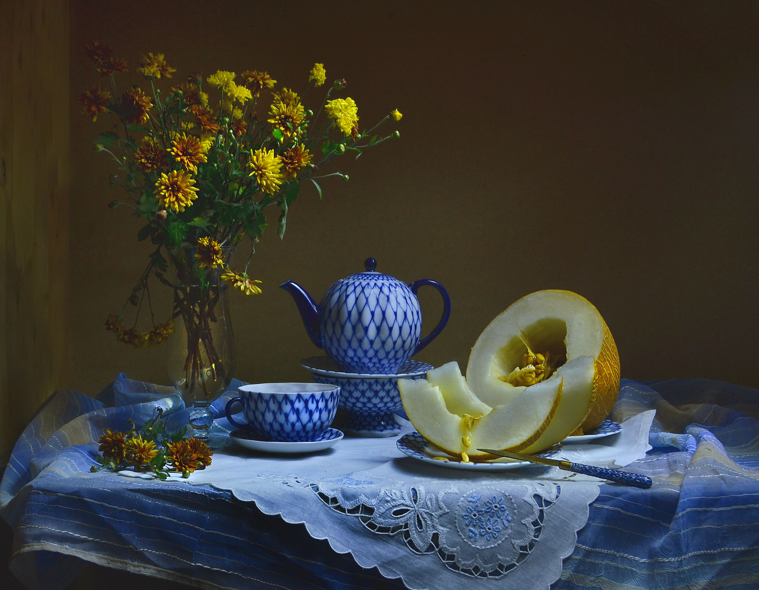 Wallpapers still life melon flowers on the desktop