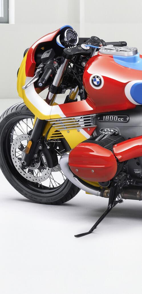 Бесплатное фото Мотоцикл BMW 1.8 CSL Art Bike