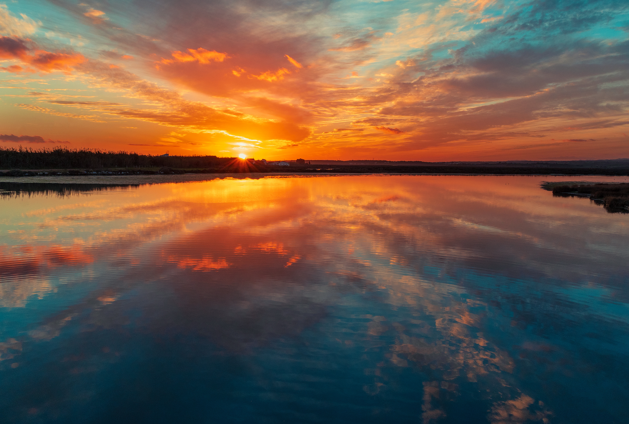 Free photo Sunset on a calm river