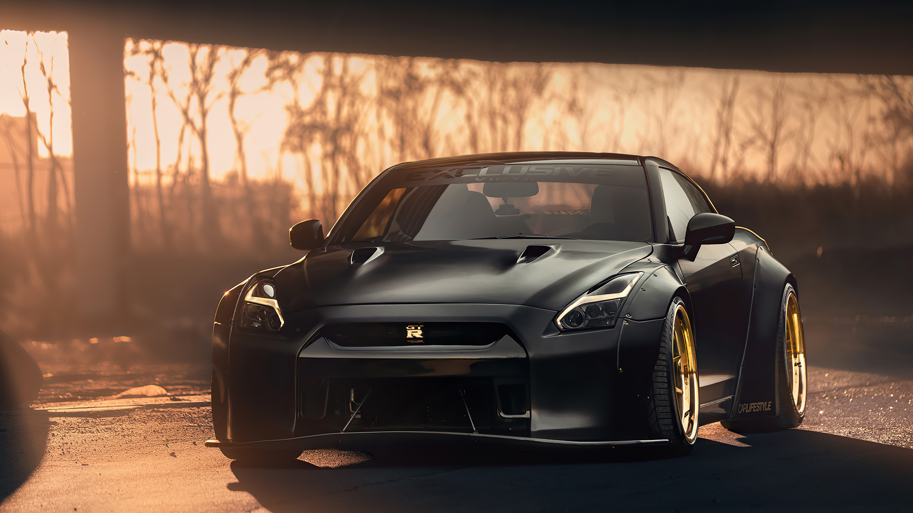 Free photo Nissan GTR in matte black