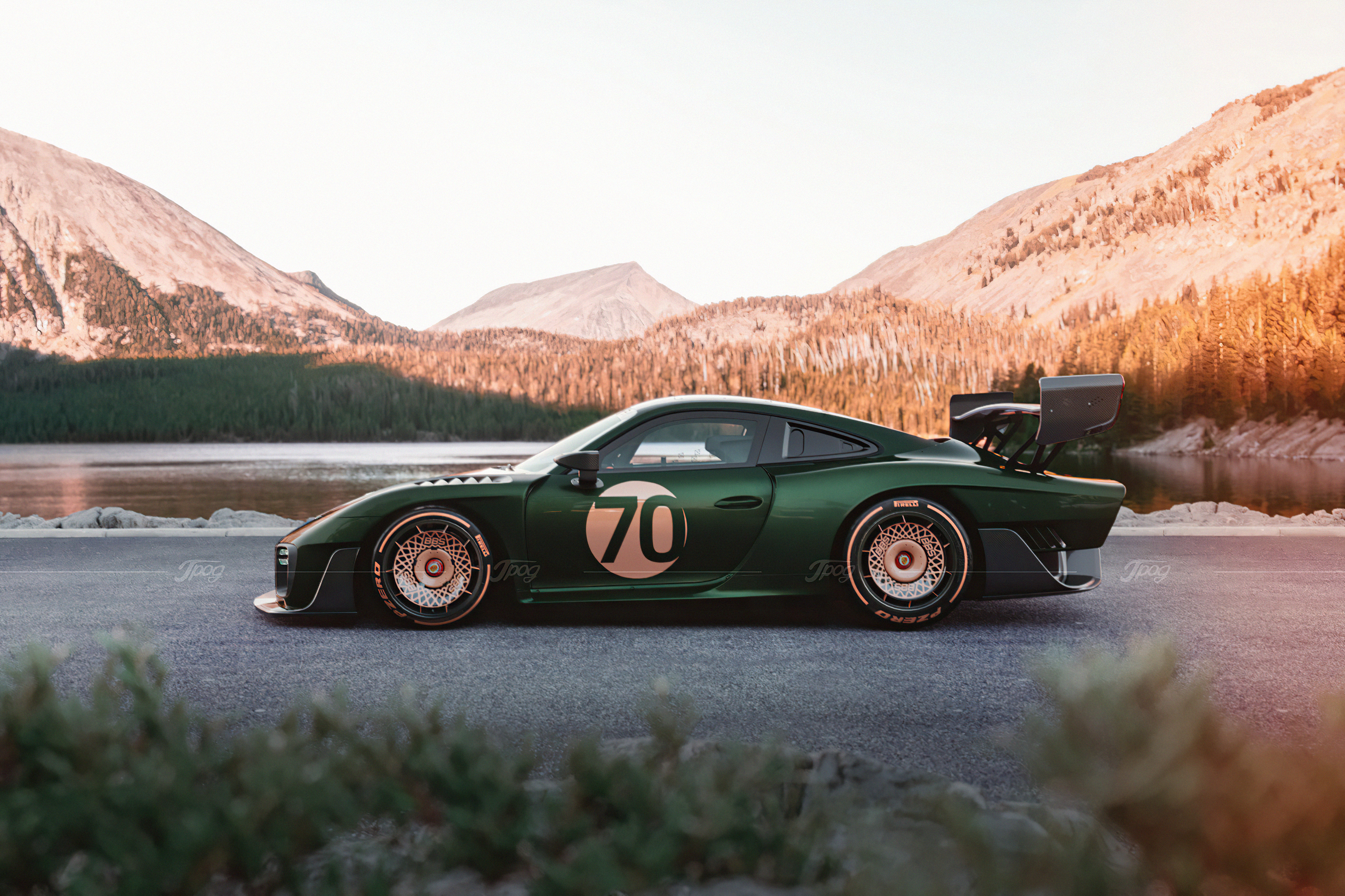 Free photo Porsche 935 in dark green.