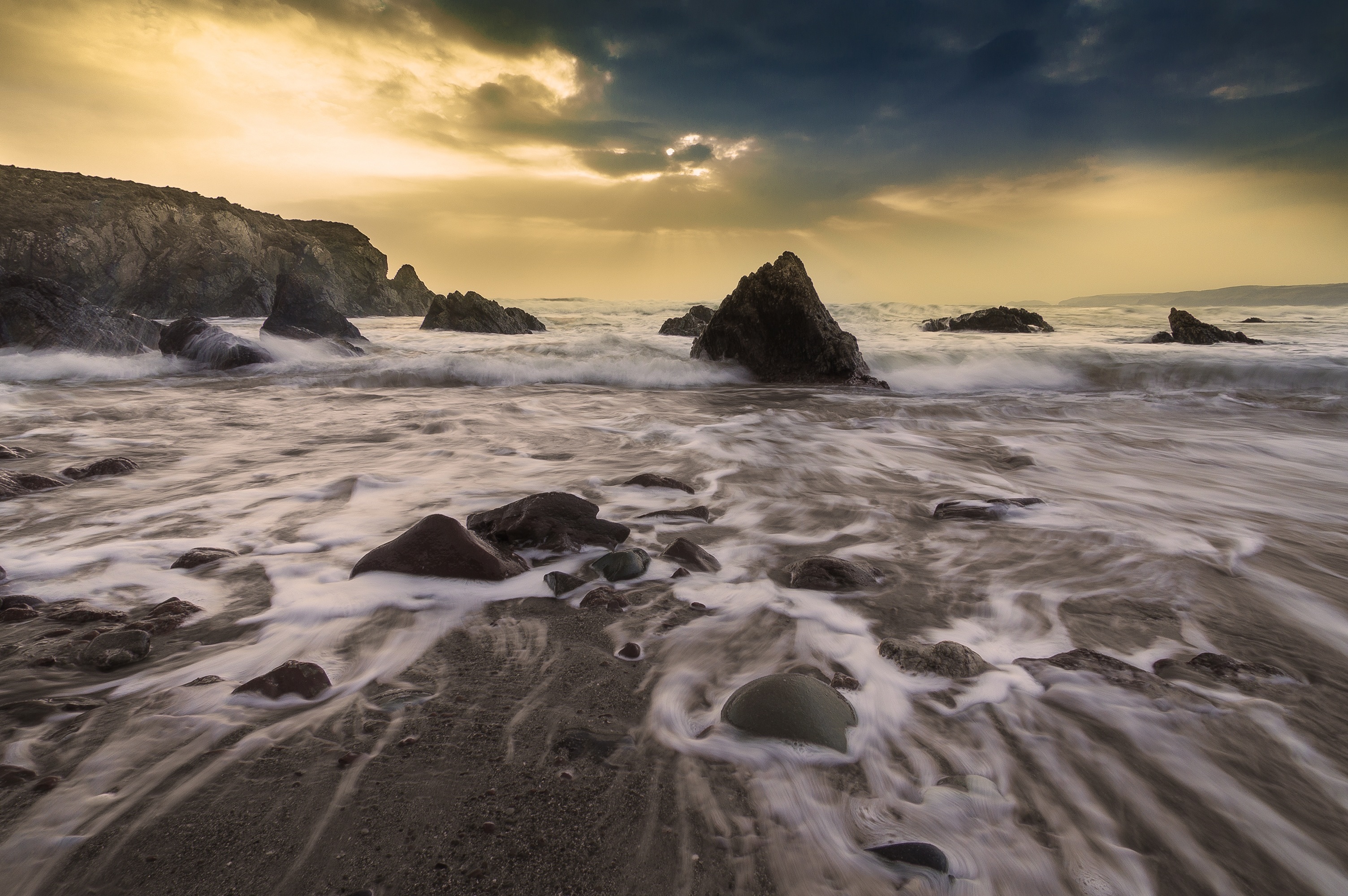 Wallpapers clouds sand tide on the desktop